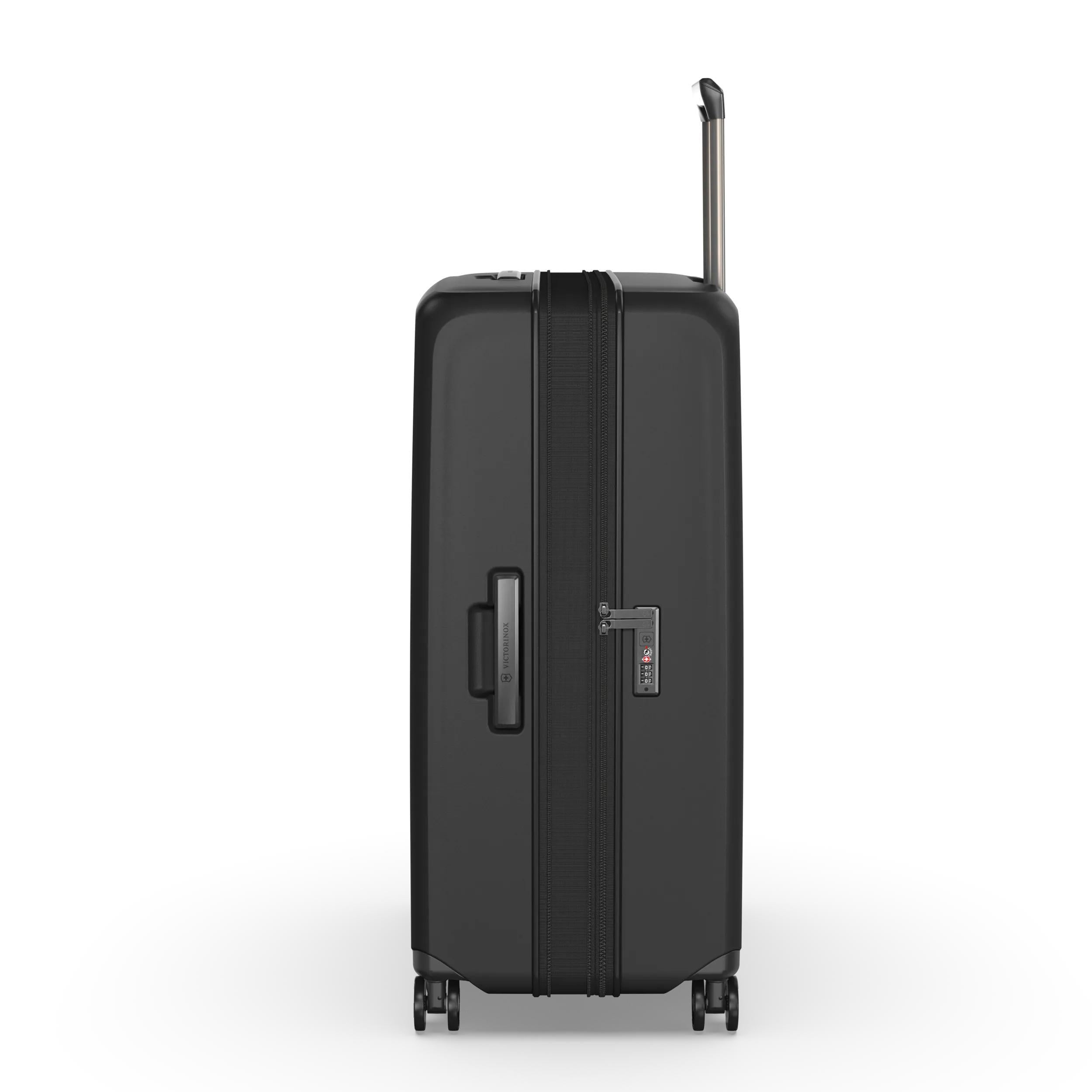 Victorinox Airox Advanced Extra Large Case in Black — angle view 6