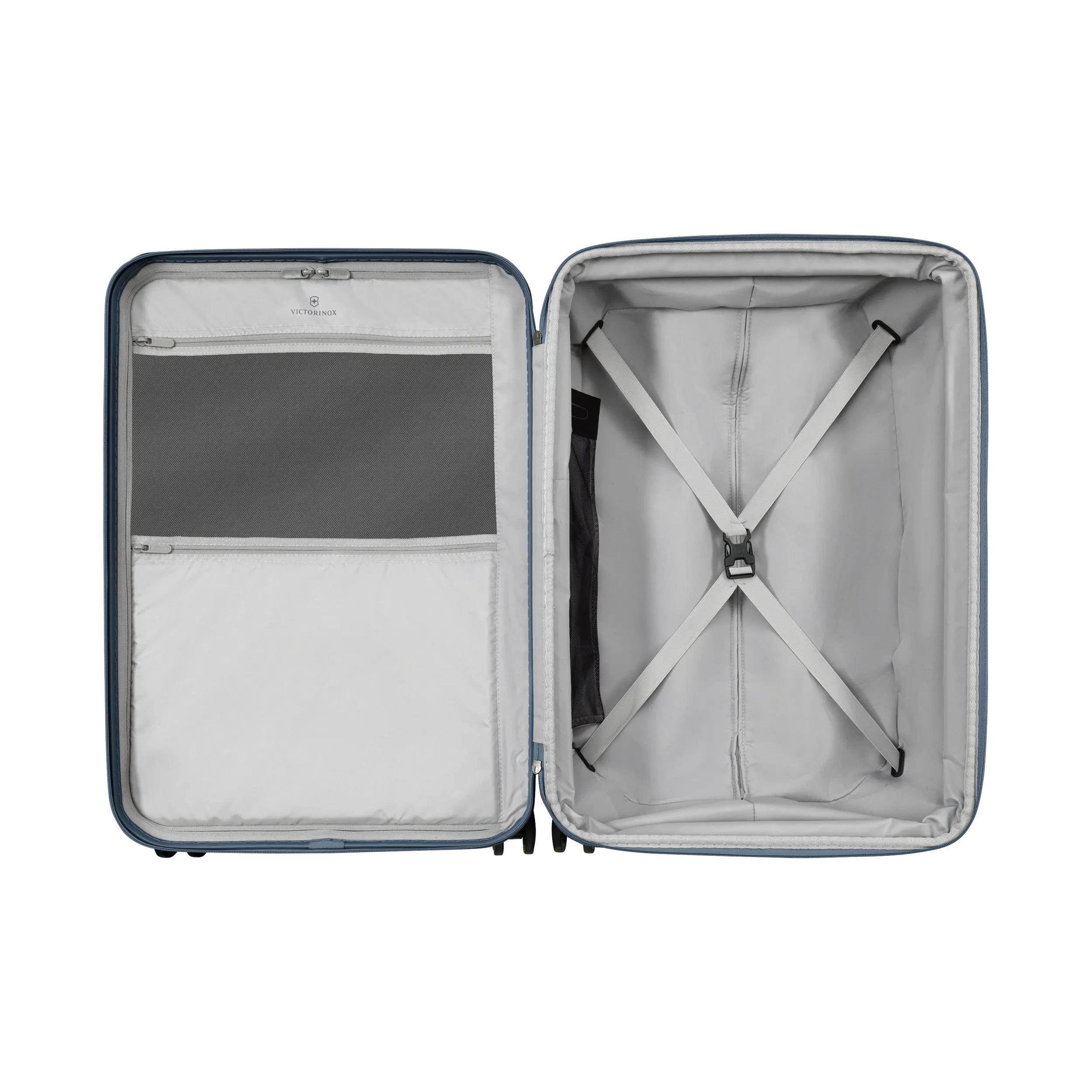 Victorinox Connex Large Hardside Case in Deep Lake — interior view