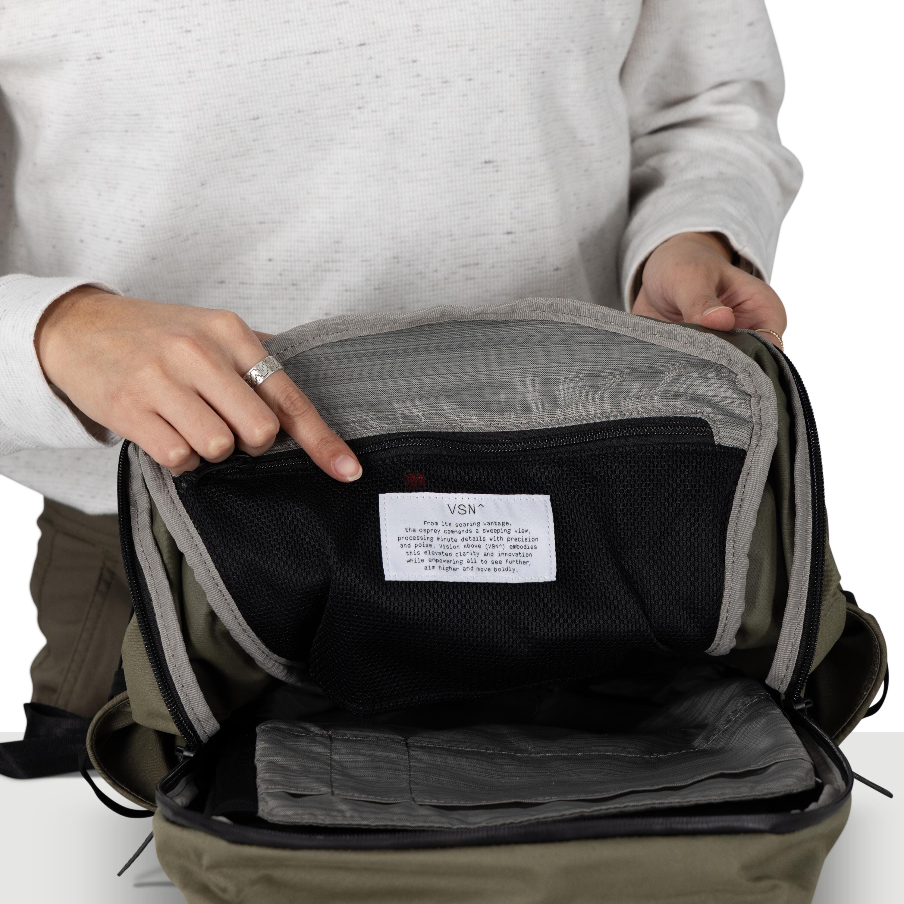 Osprey Talon 22 VSN Laptop Backpack 22L in Earl Grey — detail view 4