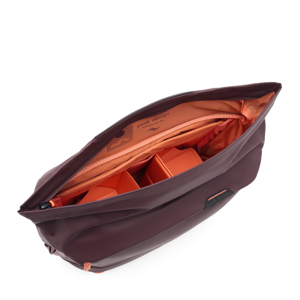 Peak Design Everyday Tote 15L in Eclipse — interior view # color_Eclipse