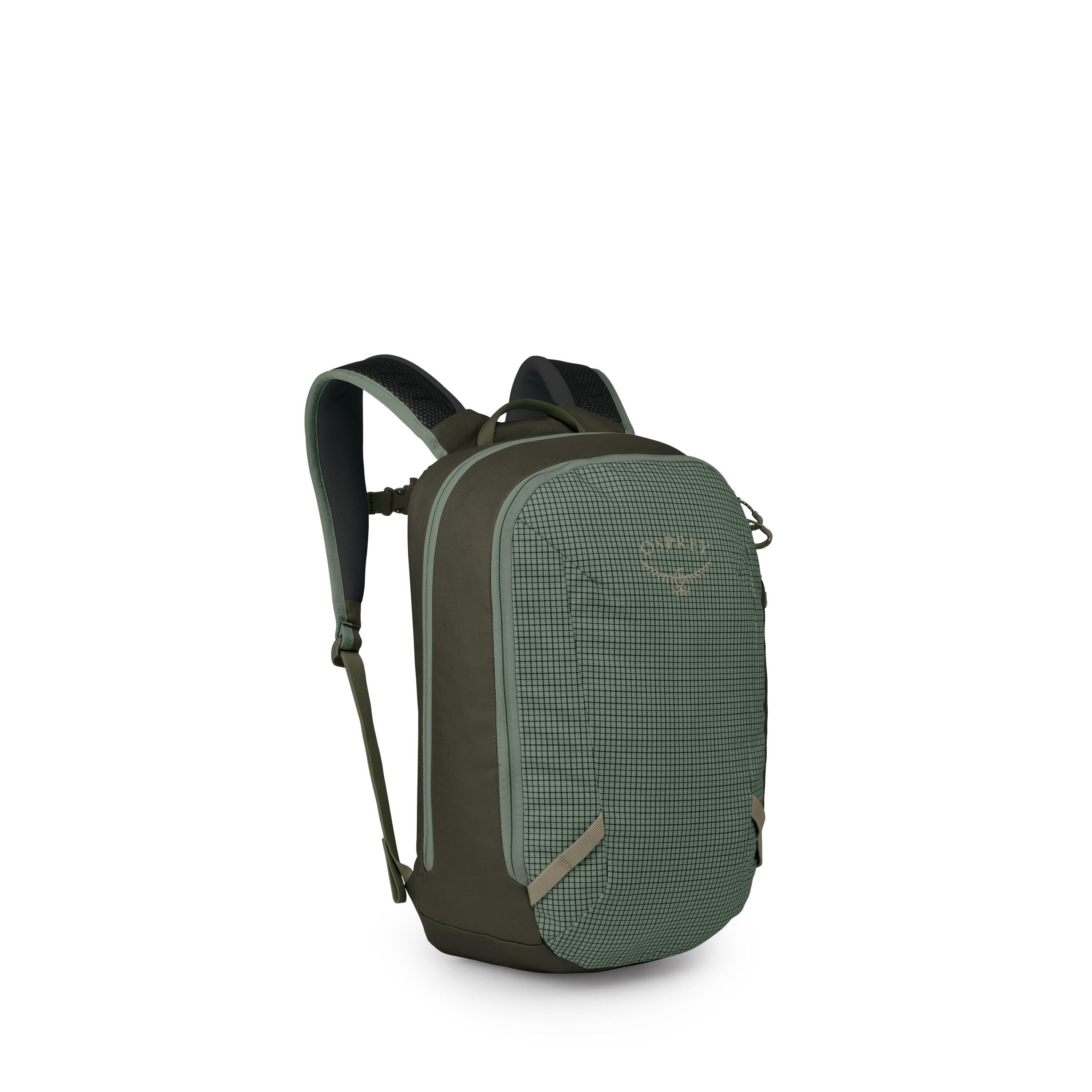 Osprey Transporter Panel Loader Backpack 20L in Pine Leaf Green — front view # color_Pine Leaf Green