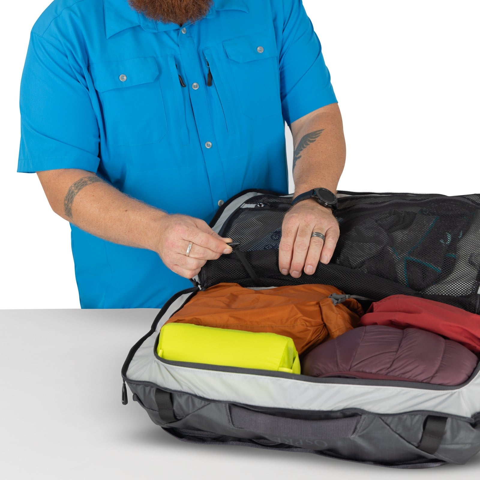 Osprey Transporter Squffel 44L in Raven Black Black — detail view 5