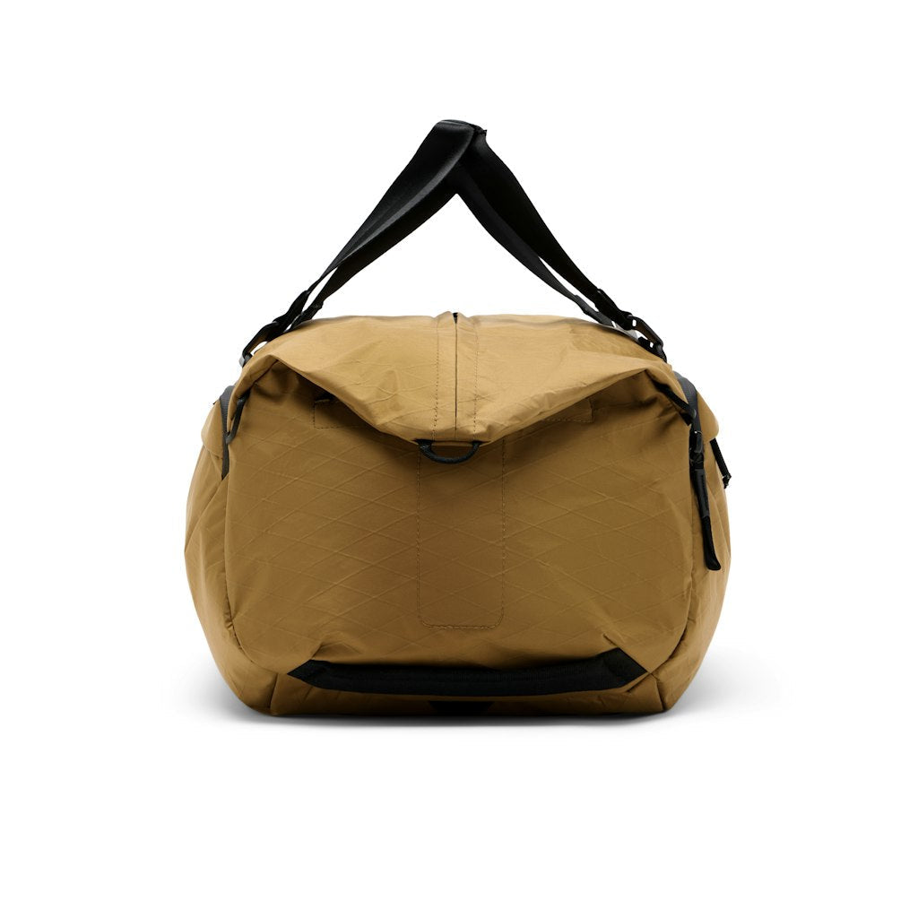 Peak Design Travel Duffel 35L in Coyote — angle view 4 # color_Coyote