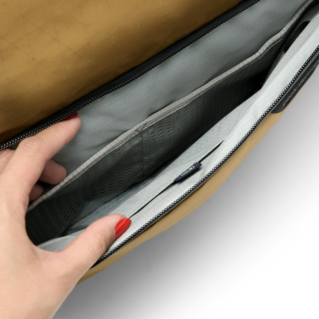 Peak Design Travel Duffel 50L in Coyote — detail view # color_Coyote
