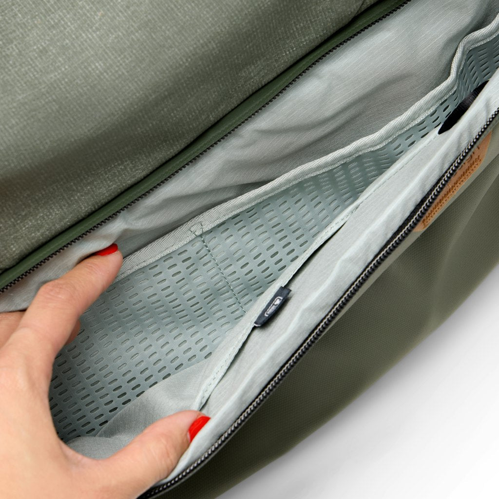 Peak Design Travel Duffel 50L in Sage — detail view # color_Sage