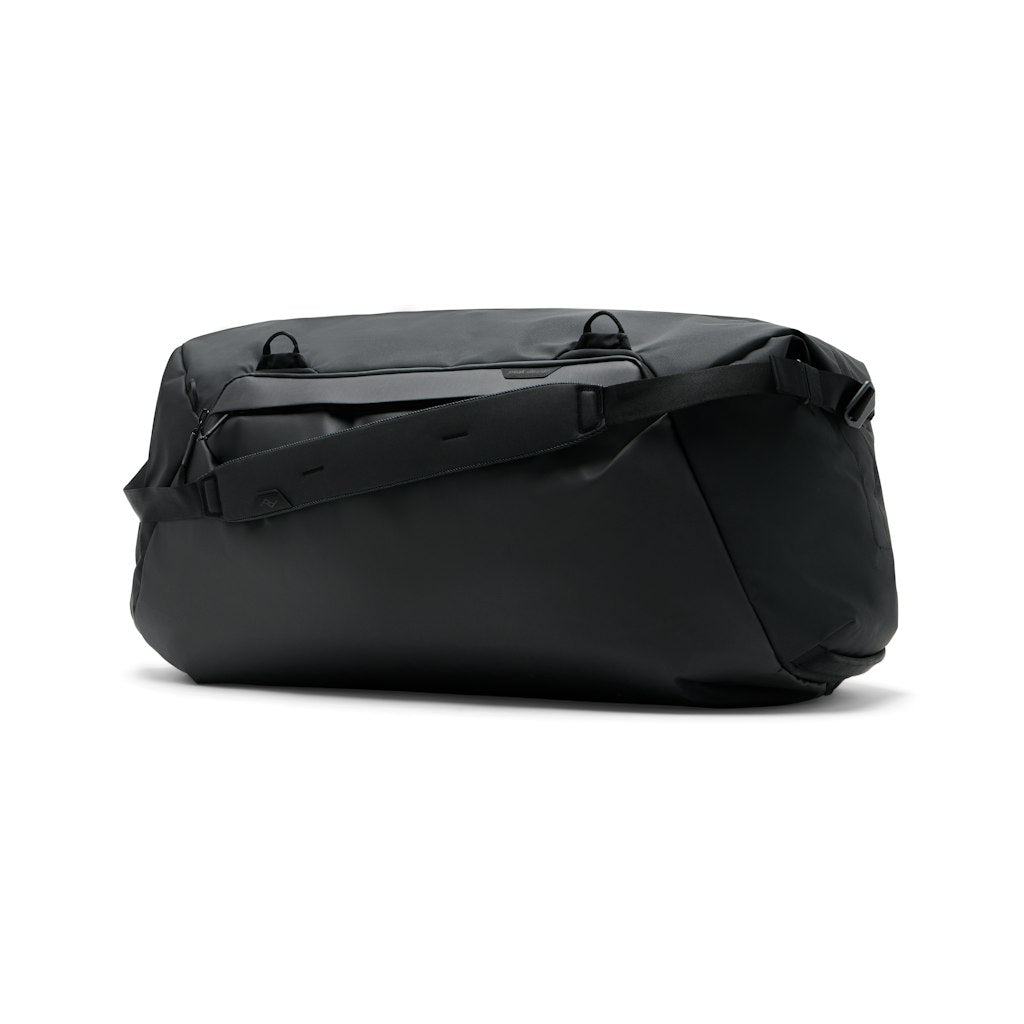 Peak Design Travel Duffel 80L in Black — angle view 4 # color_Black