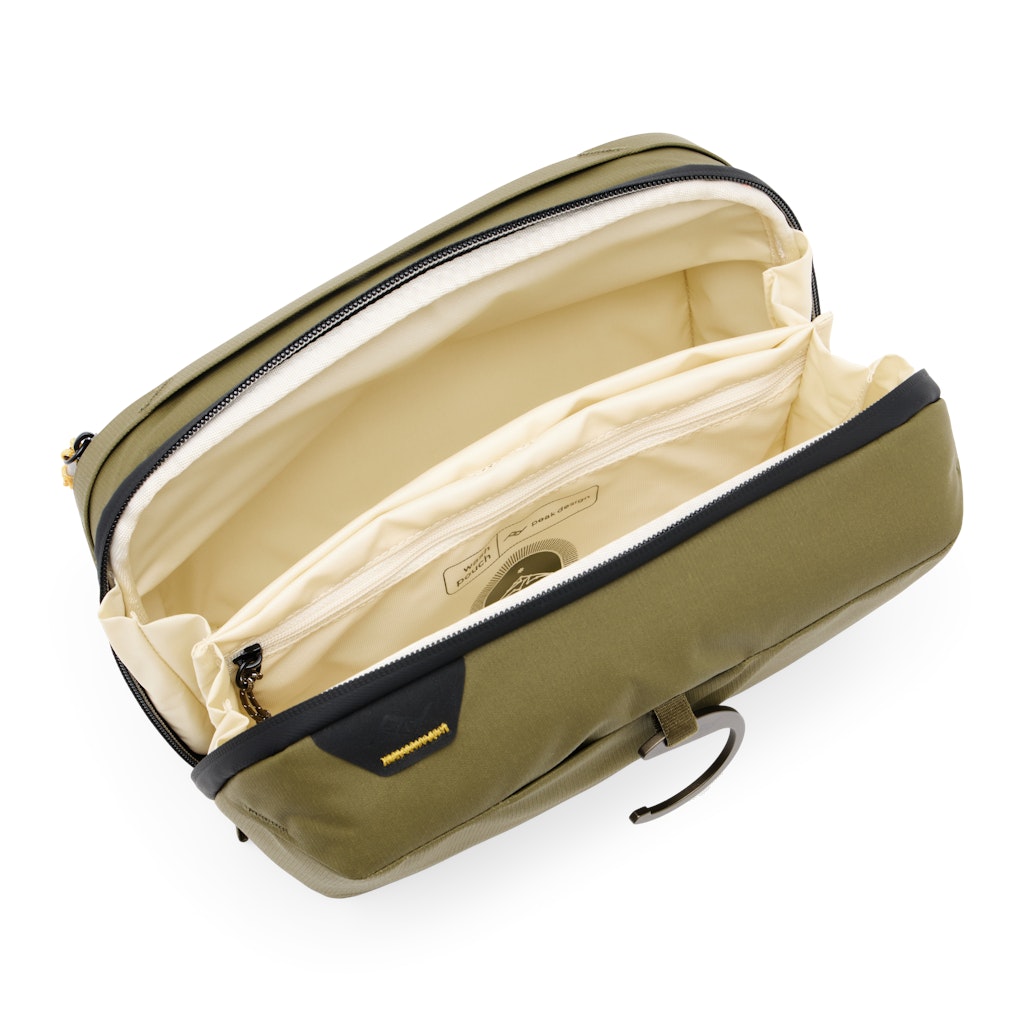 Peak Design Wash Pouch in Kelp — interior view