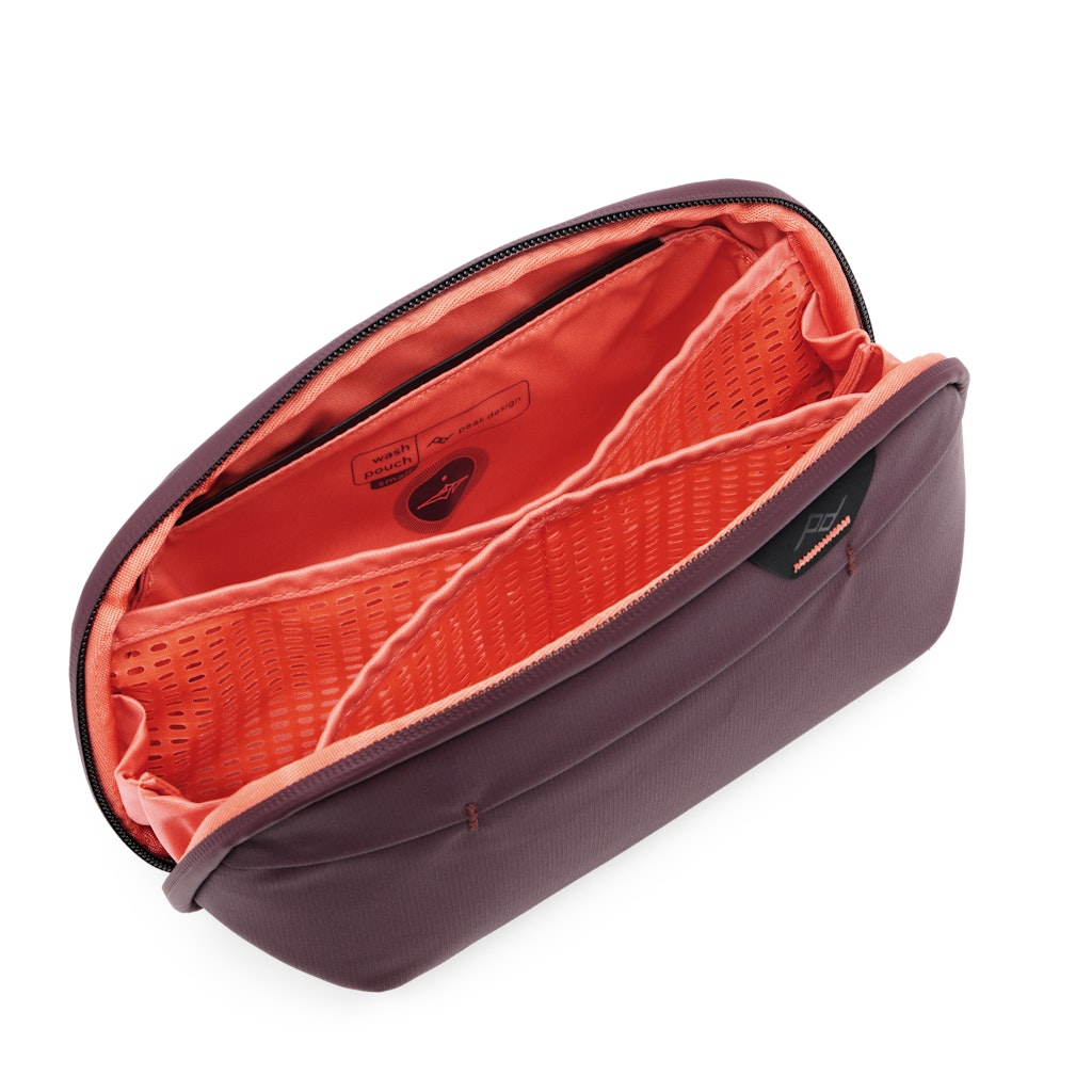 Peak Design Wash Pouch Small in Eclipse — interior view # color_Eclipse