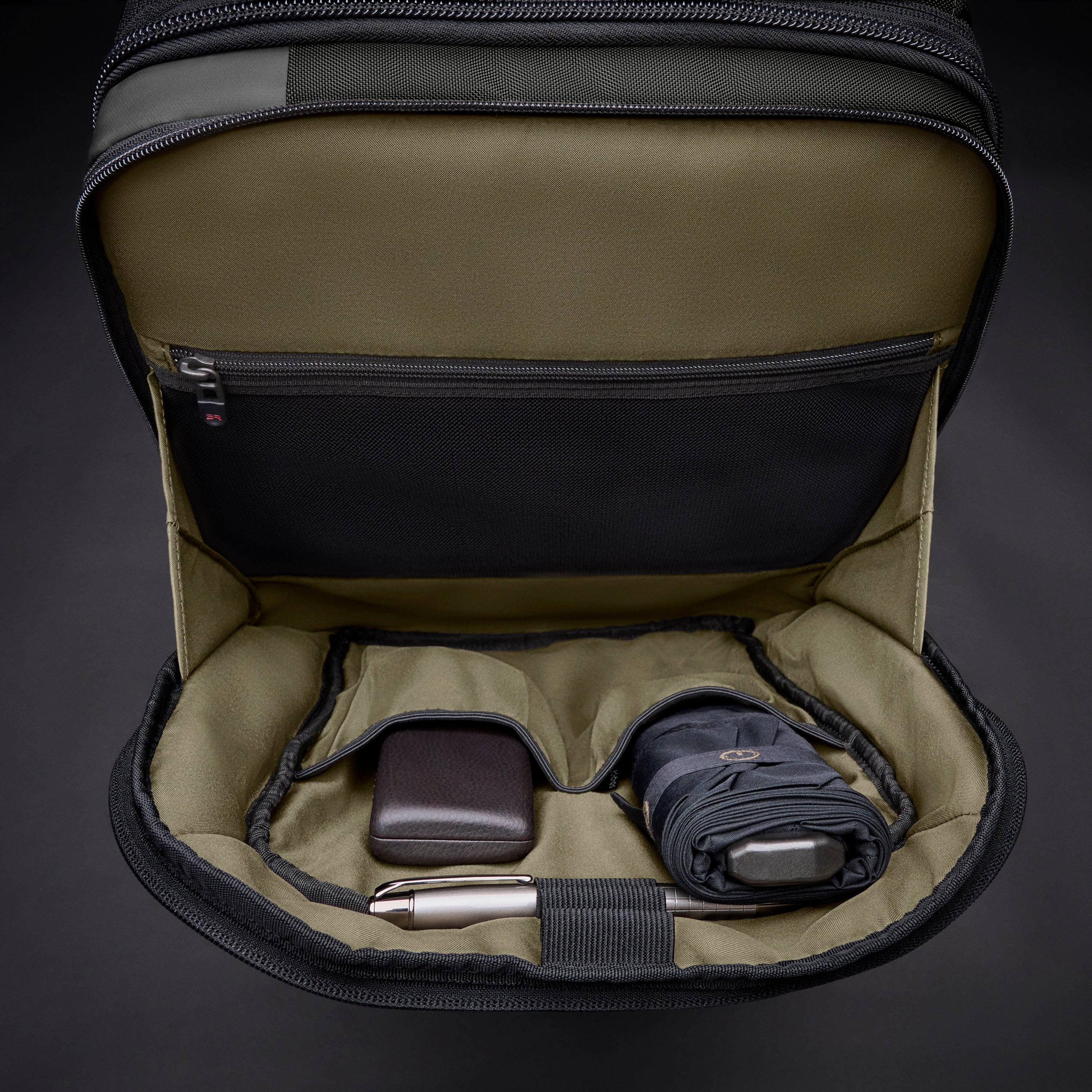 Briggs & Riley ZDX Medium Convertible Backpack Duffle in Black — interior view 2 # color_Black