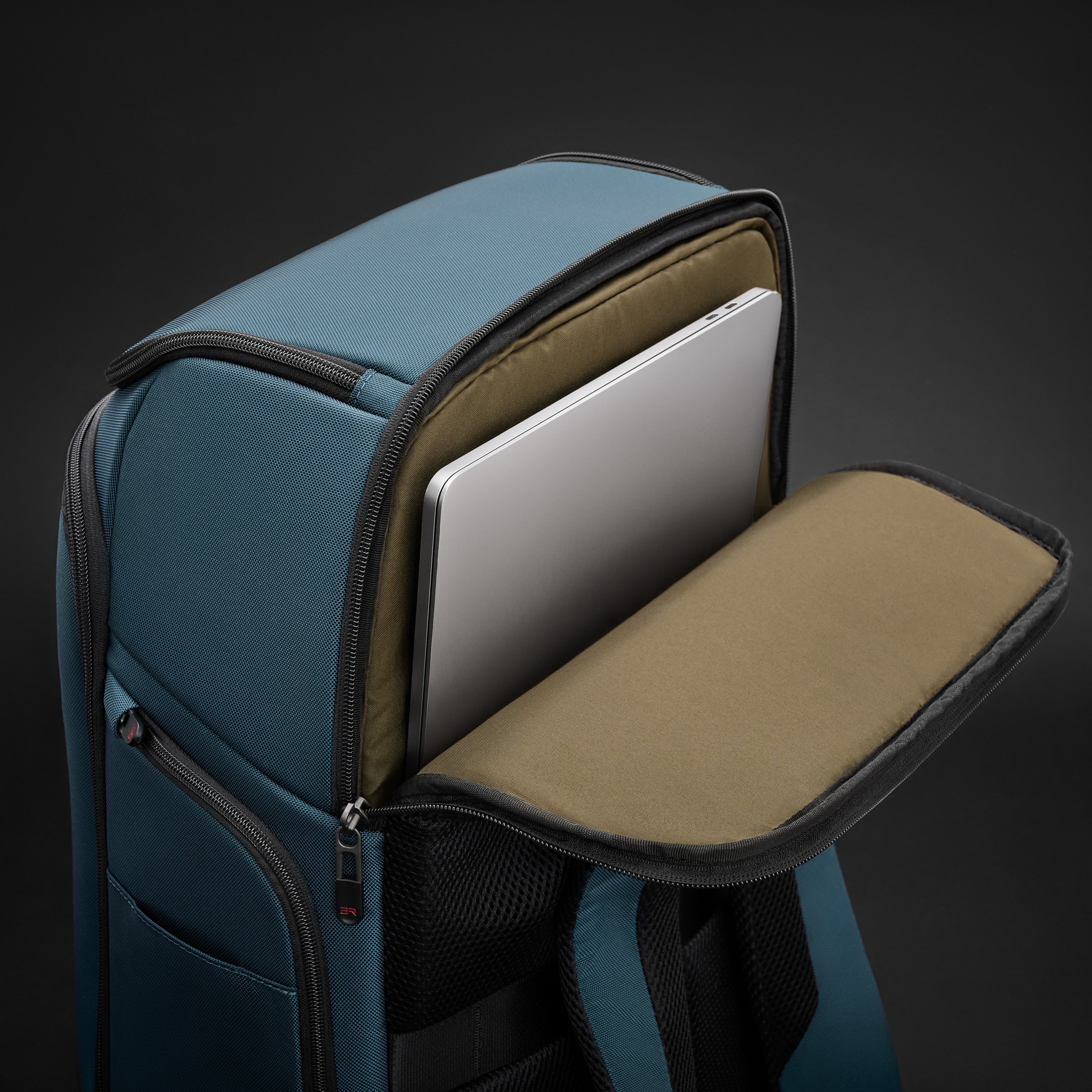 Briggs & Riley ZDX U-Zip Travel Backpack in Ocean — interior view 2 # color_Ocean