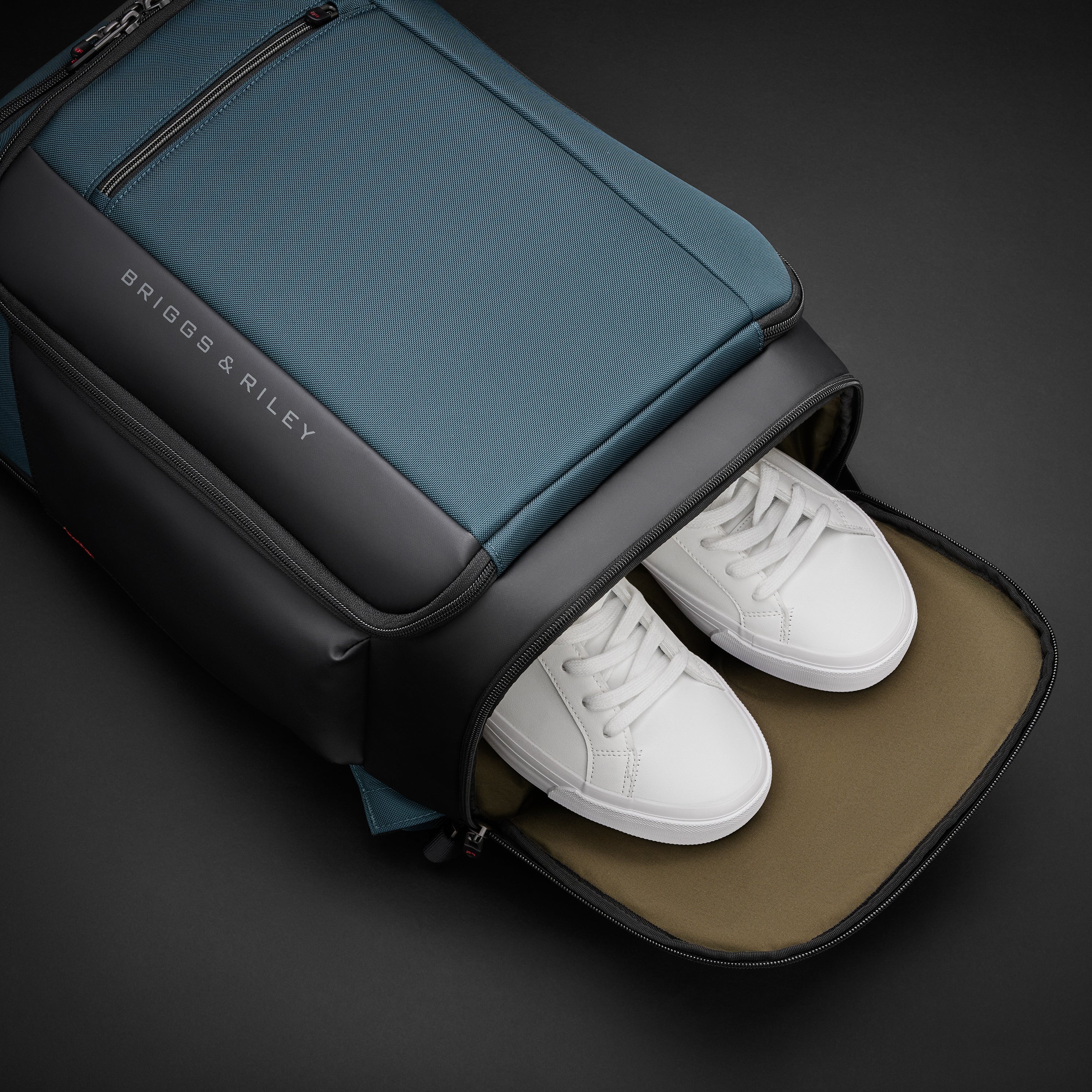 Briggs & Riley ZDX U-Zip Travel Backpack in Ocean — interior view 3 # color_Ocean