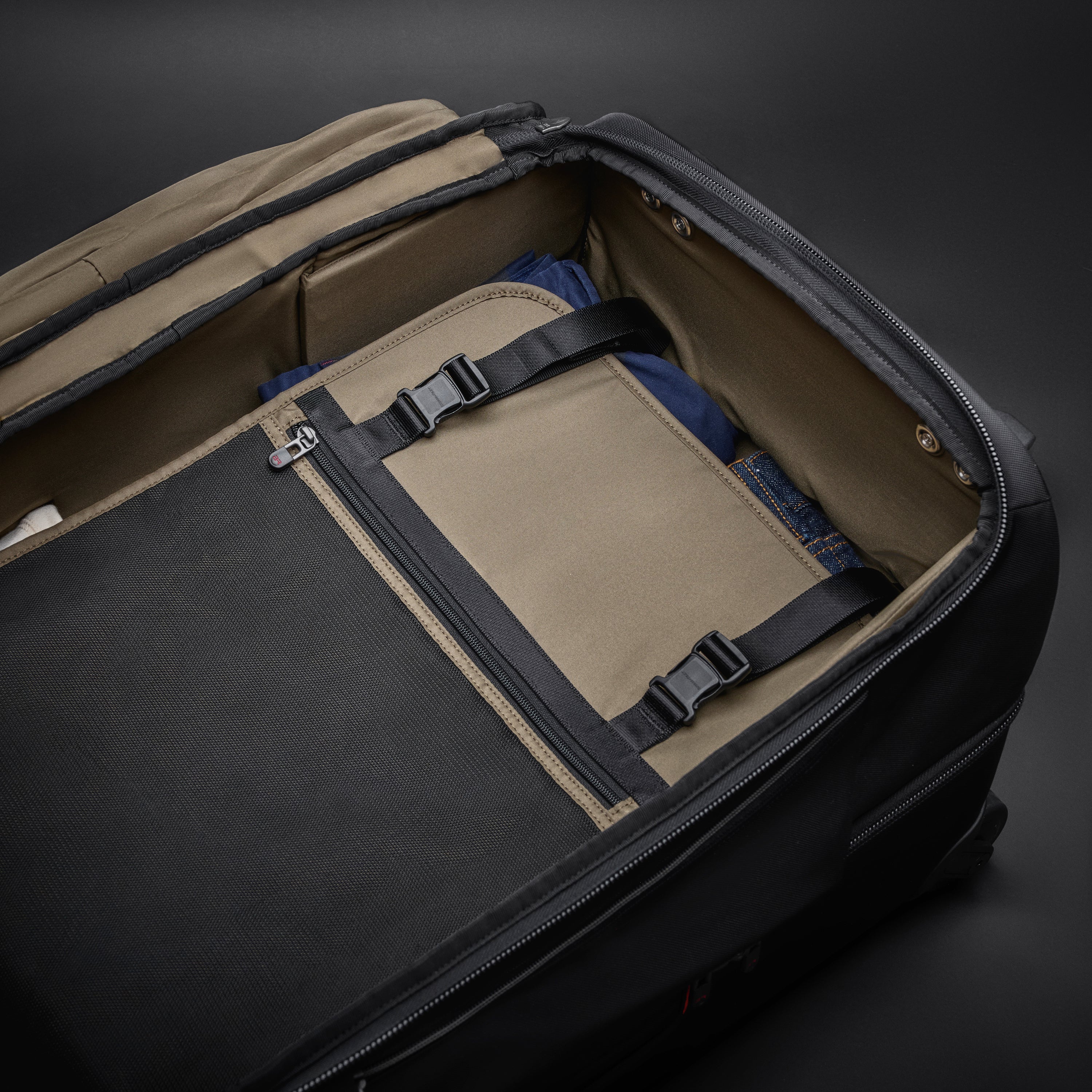Briggs & Riley ZDX Medium 2-Wheel Duffle in Black — interior view # color_Black