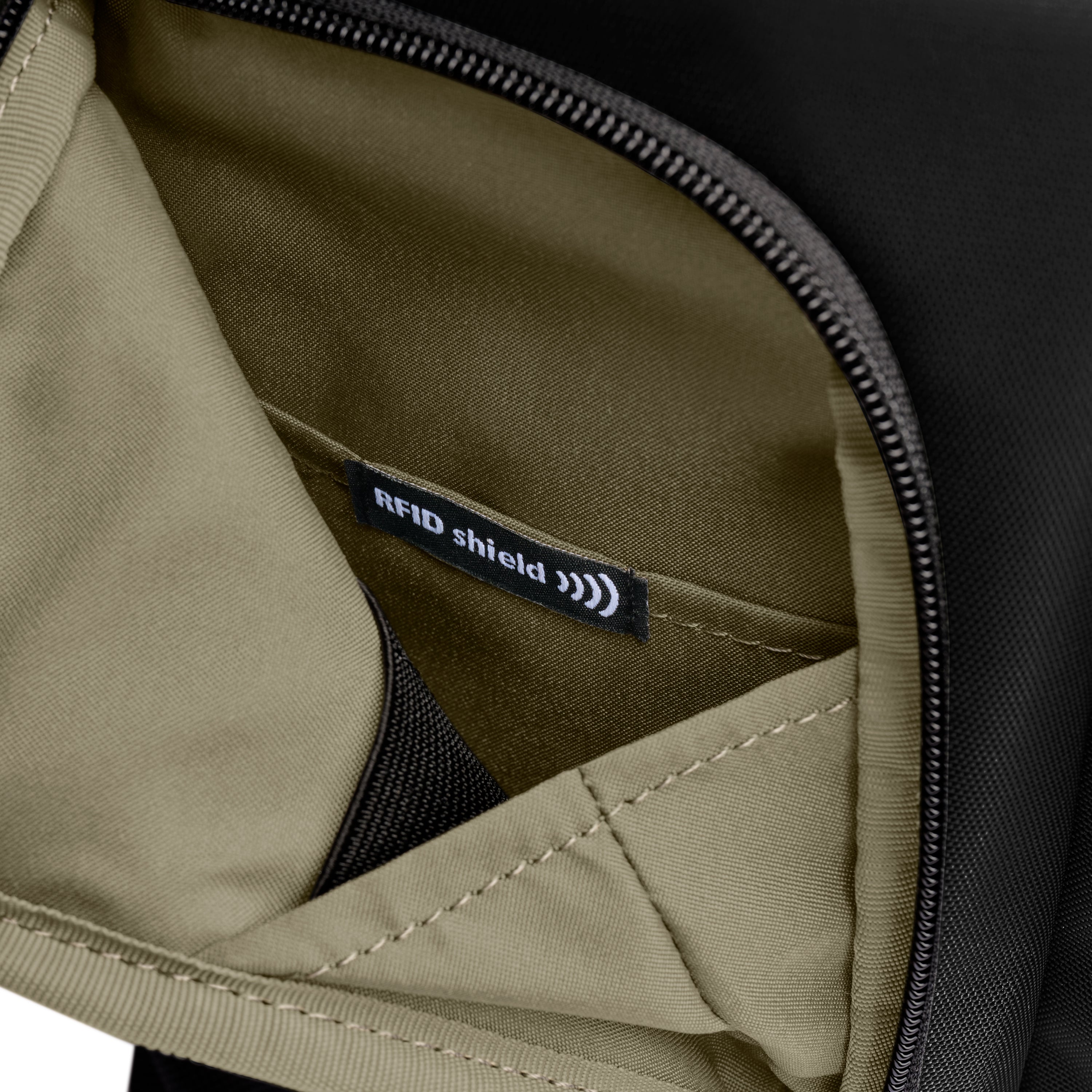 Briggs & Riley HTA Slim Expandable Backpack - Black
