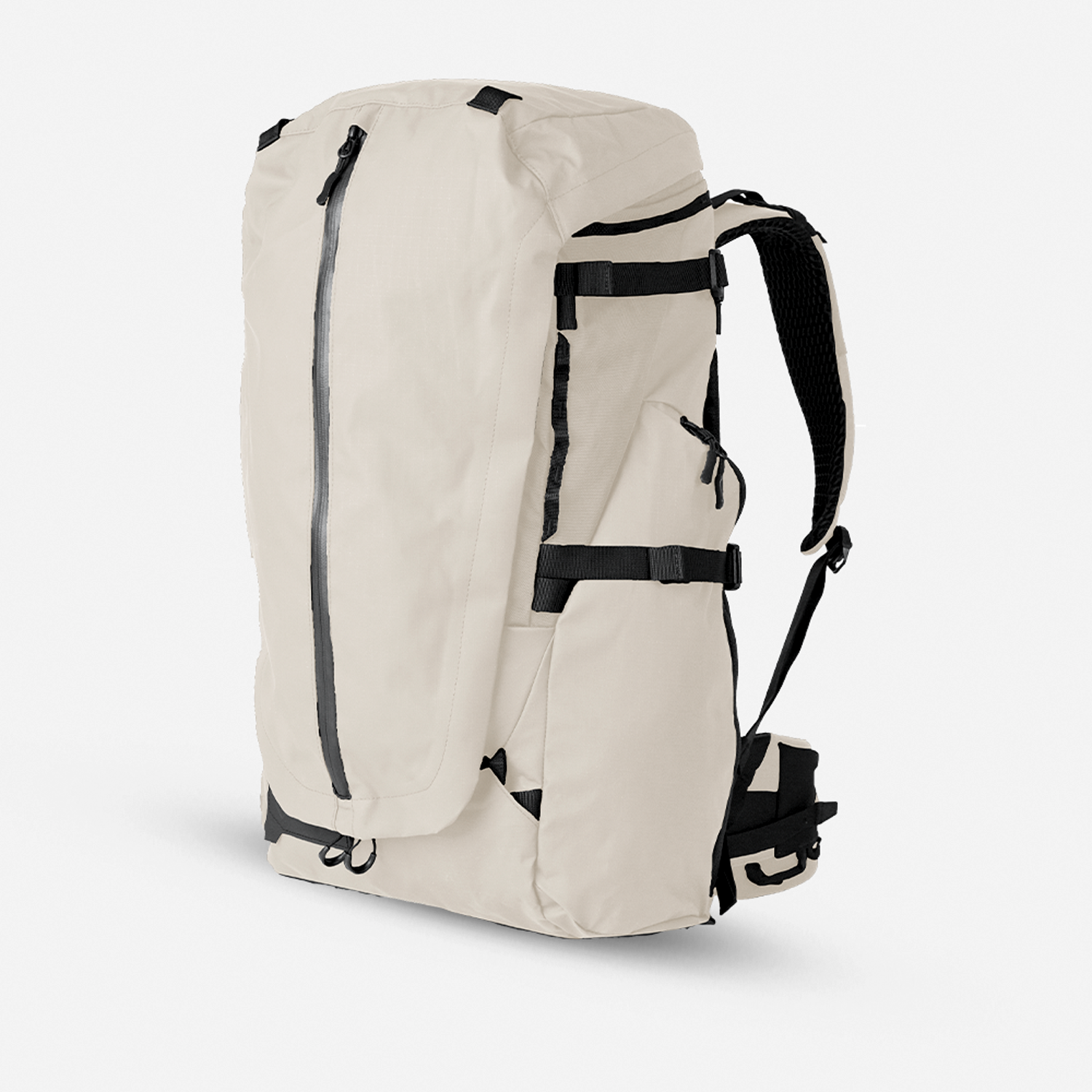 WANDRD FERNWEH M/L in Gobi Tan — angle view 2
