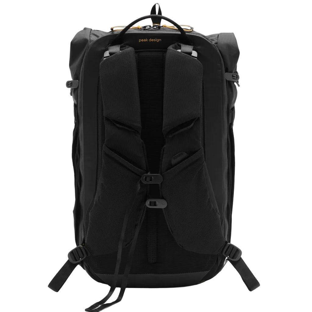 Peak Design Outdoor Backpack 25L in Kelp — back view # color_Kelp