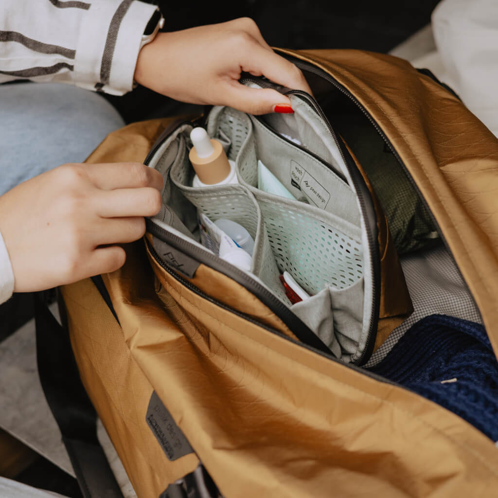 Peak Design Wash Pouch Small in Coyote — lifestyle # color_Coyote