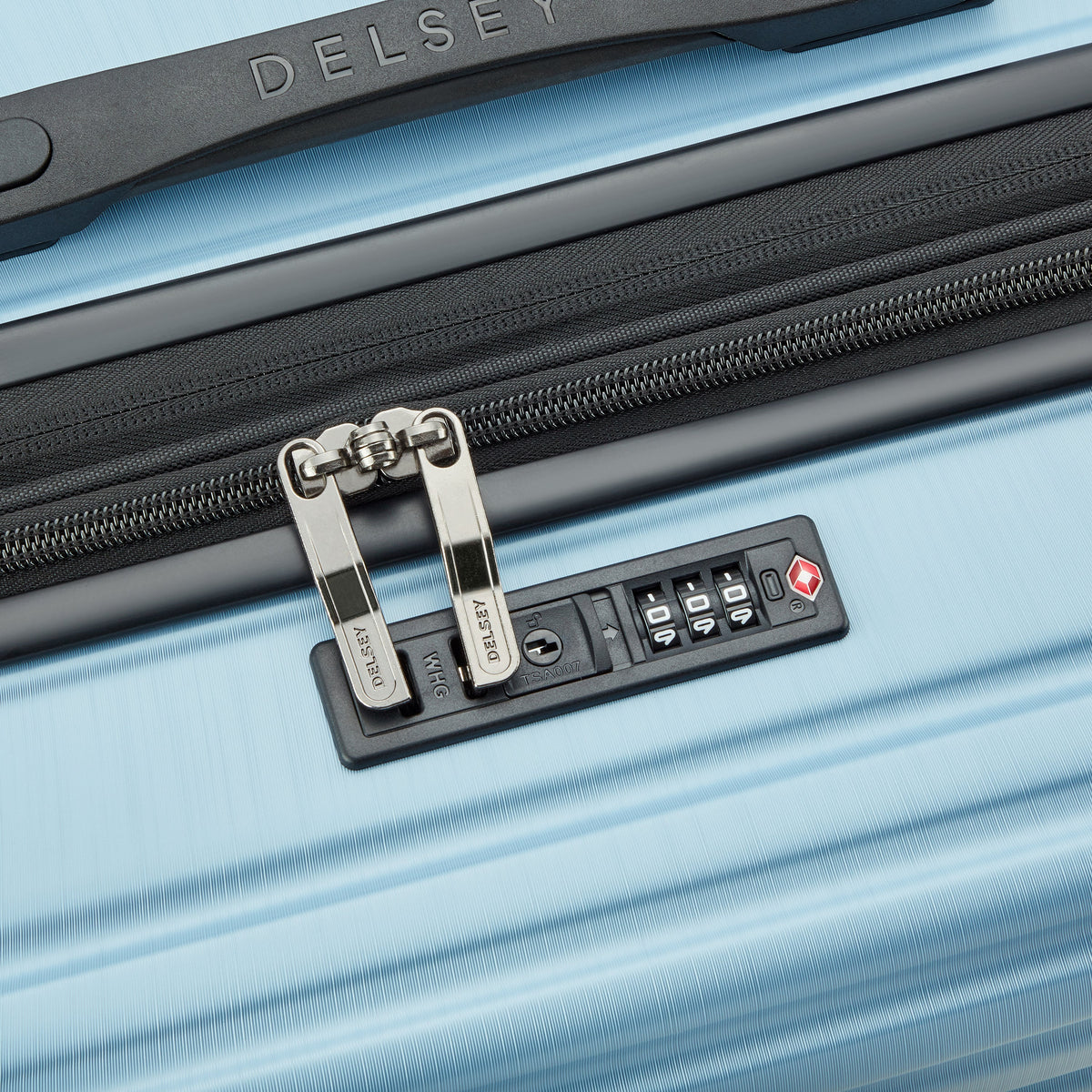 Delsey Cosmique Medium Expandable Spinner in Light Blue — detail view