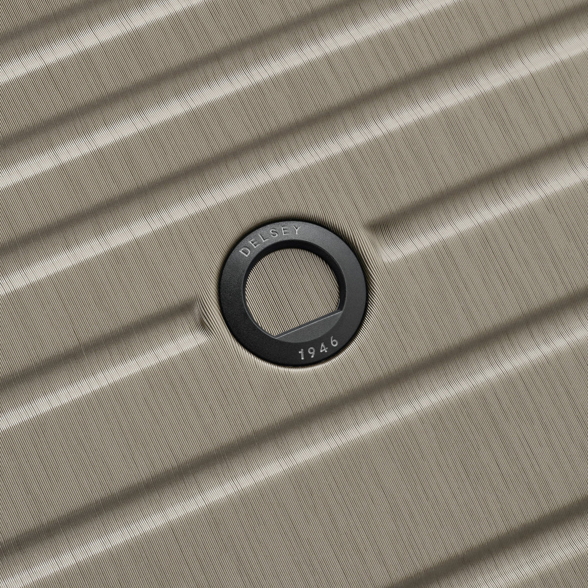 Delsey Cosmique Large Expandable Spinner in Beige — detail view 3