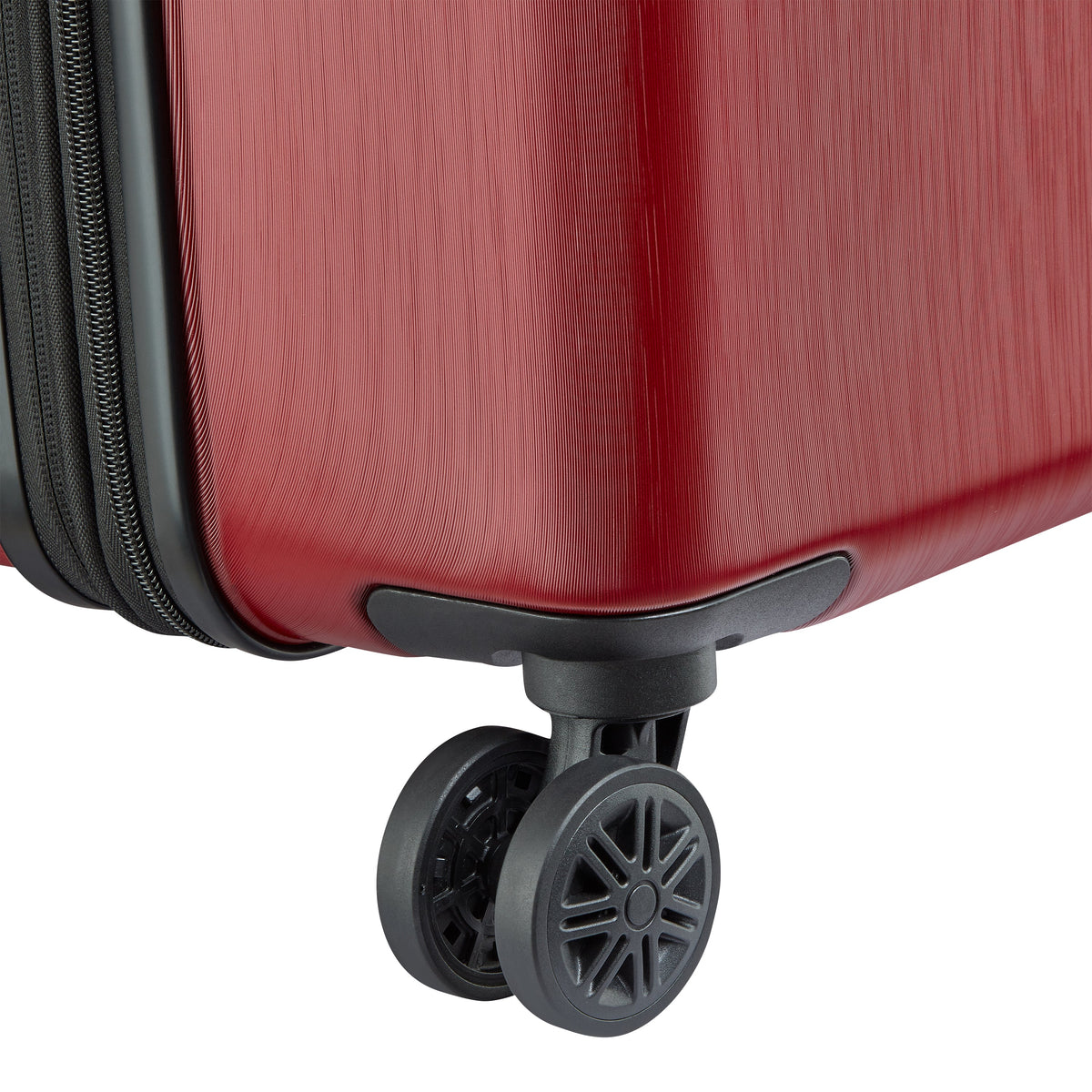 Delsey Cosmique Large Expandable Spinner in Syrah Red — detail view 2