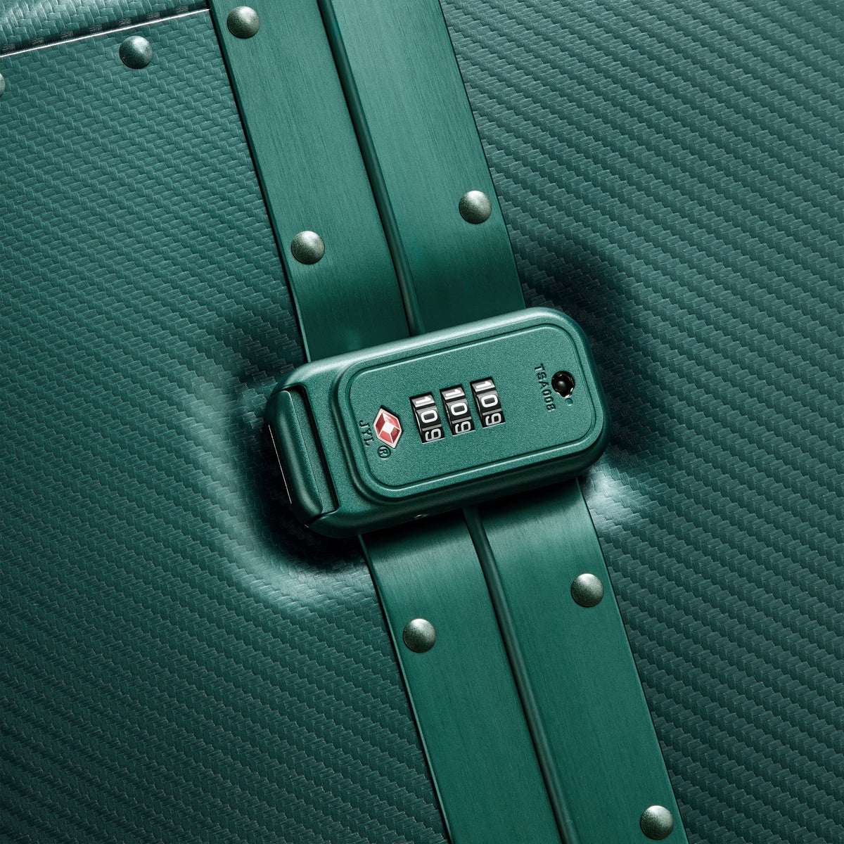 Delsey Alu'r Aluminum Large Spinner Upright in Green — detail view 4 # color_Green