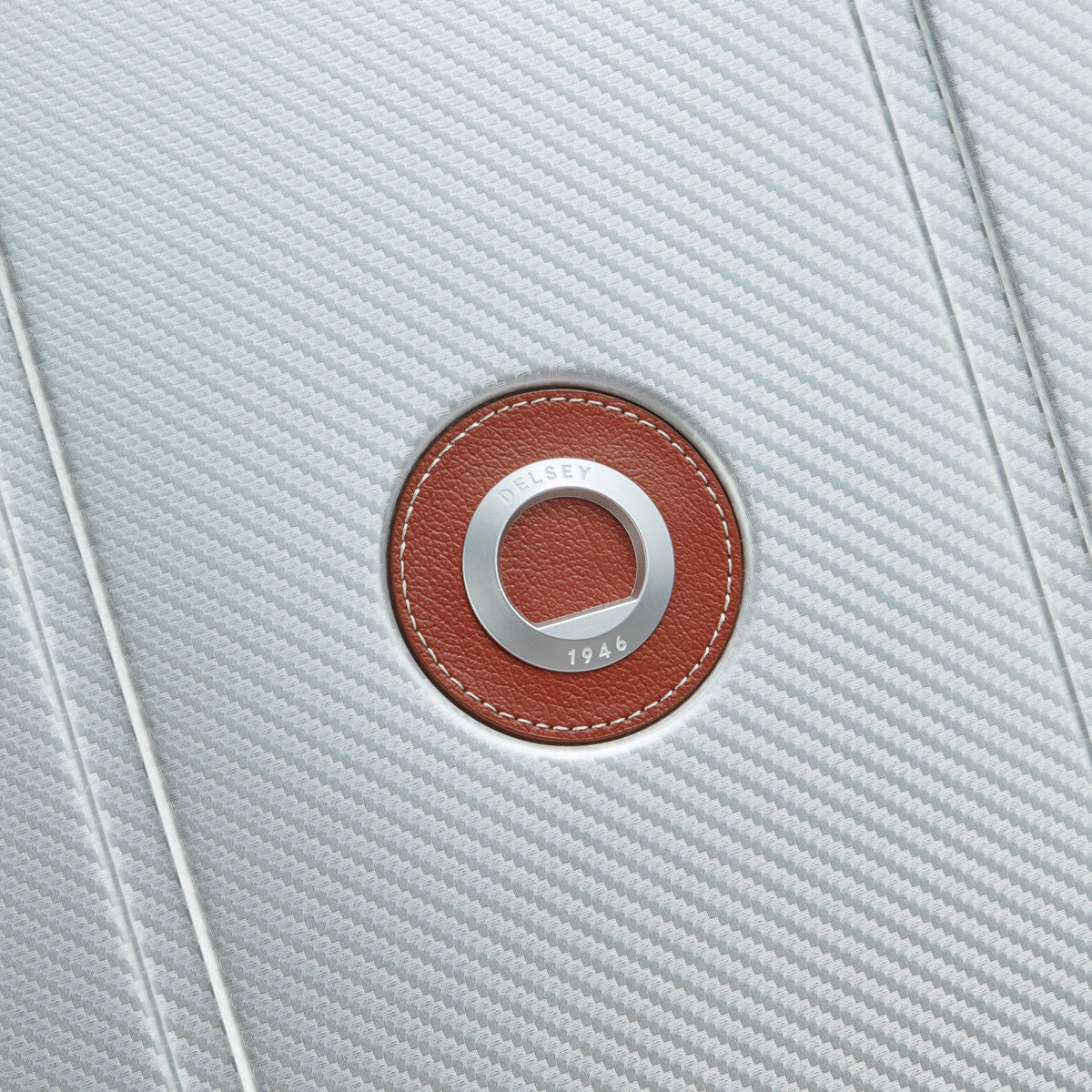 Delsey Alu'r Aluminum Large Spinner Upright in Silver — detail view # color_Silver