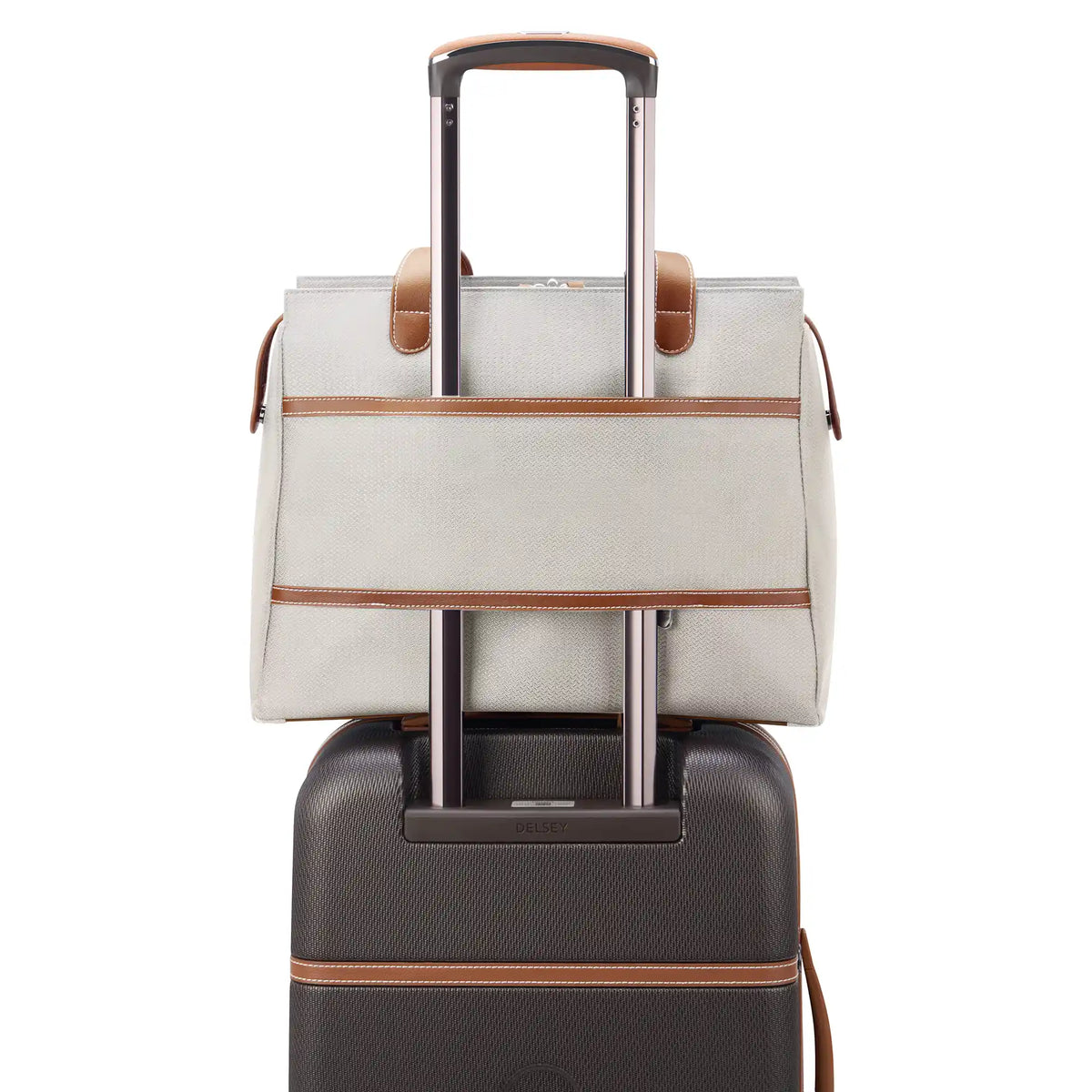 Delsey Chatelet Air 2.0 Shoulder Bag in Angora — detail view # color_Angora