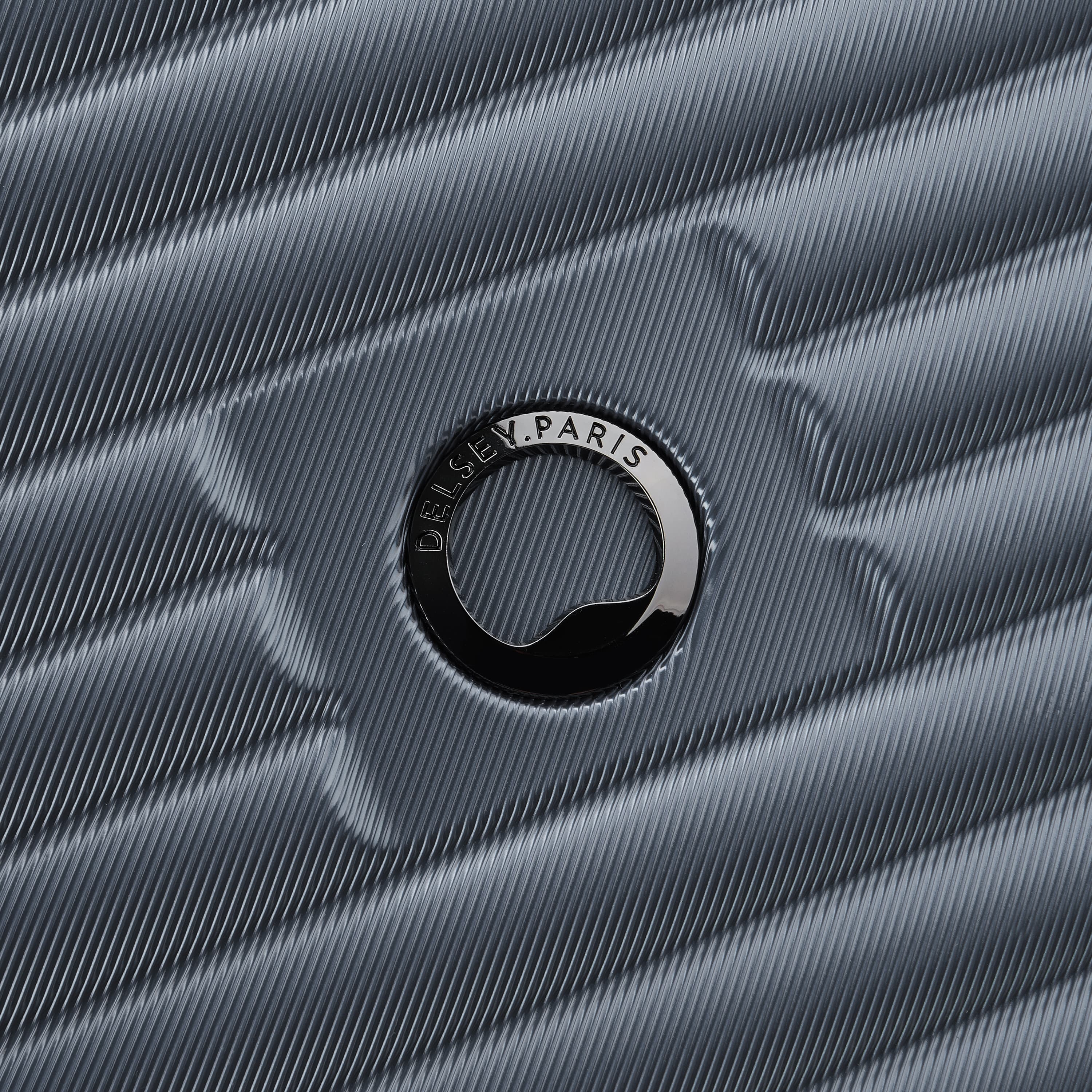 Delsey Cruise 3.0 Carry-On Plus Expandable Spinner in Graphite — detail view # color_Graphite