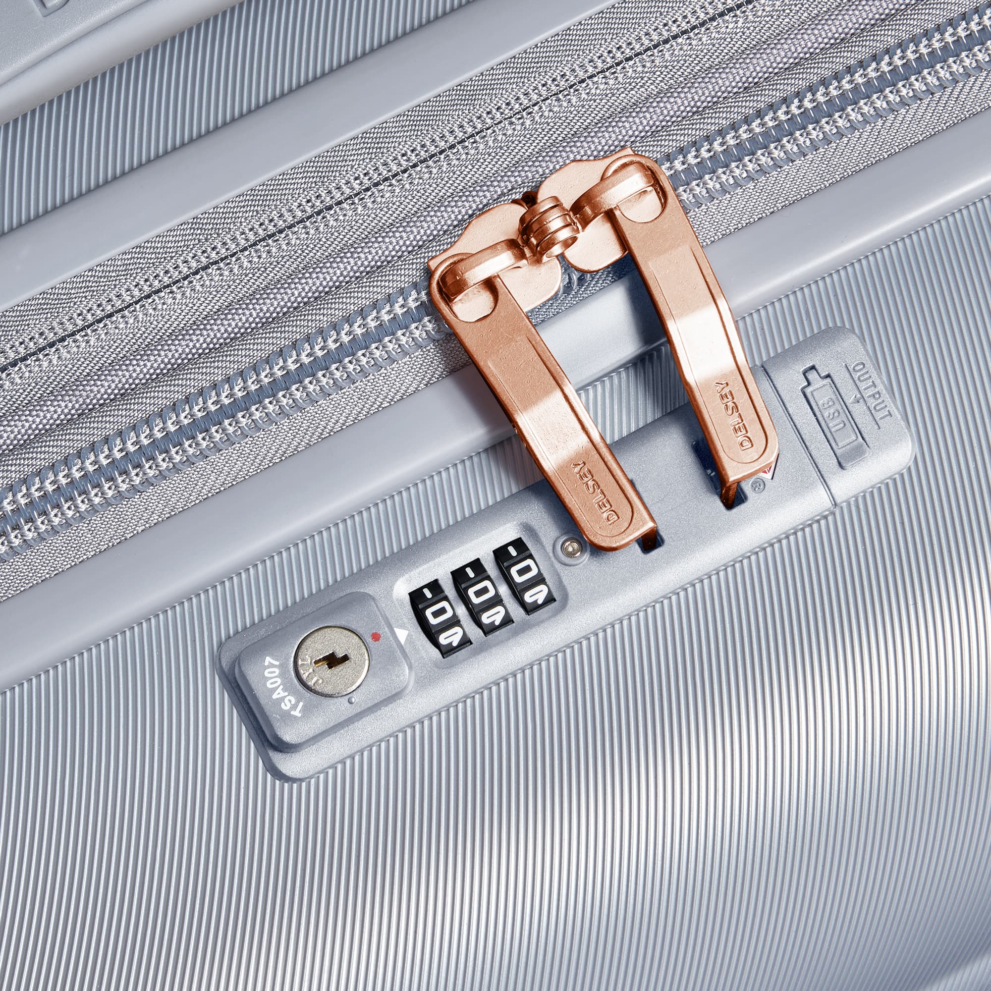 Delsey Cruise 3.0 Carry-On Plus Expandable Spinner in Platinum — detail view 2 # color_Platinum