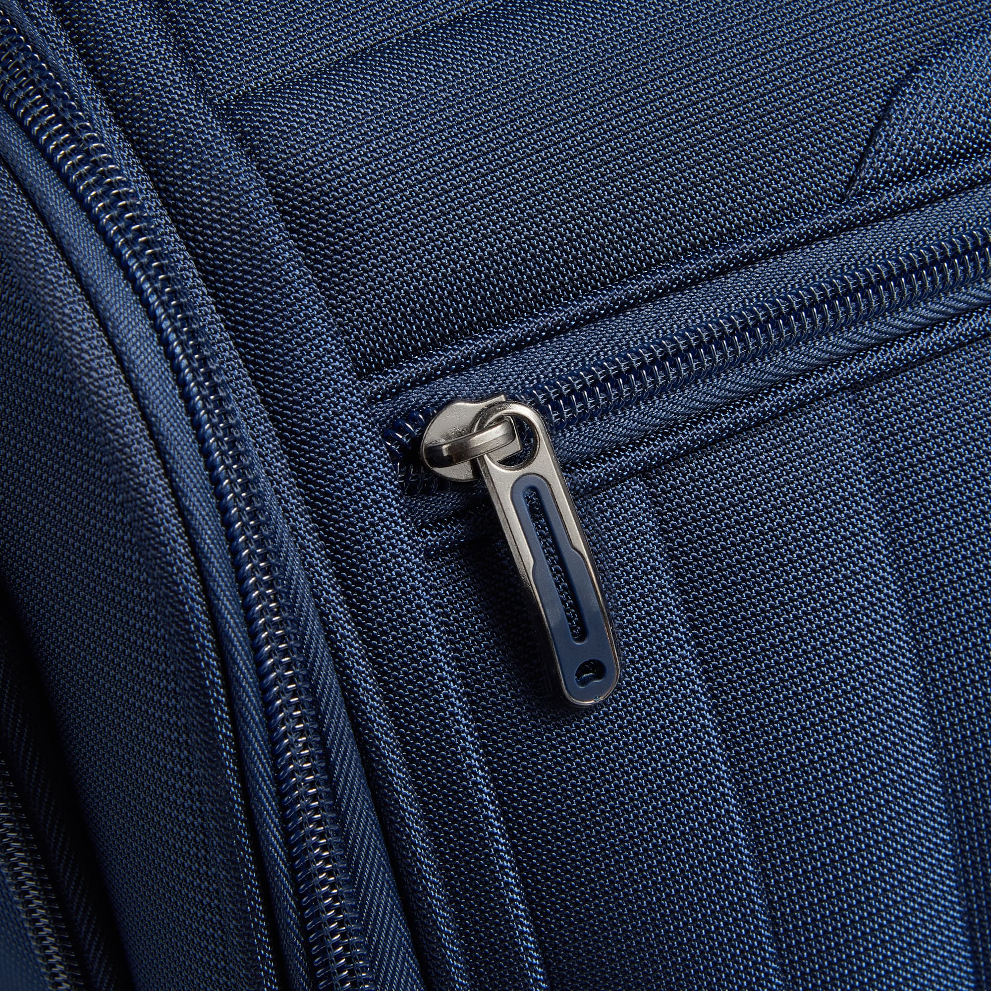 Delsey Helium DLX Wheeled Underseater in Navy — detail view 3 # color_Navy