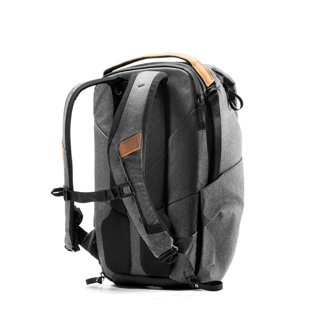 Peak Design Everyday Backpack 20L - Charcoal back