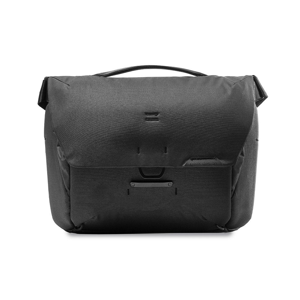 Peak Design Everyday Messenger 13L in Black — front view # color_Black