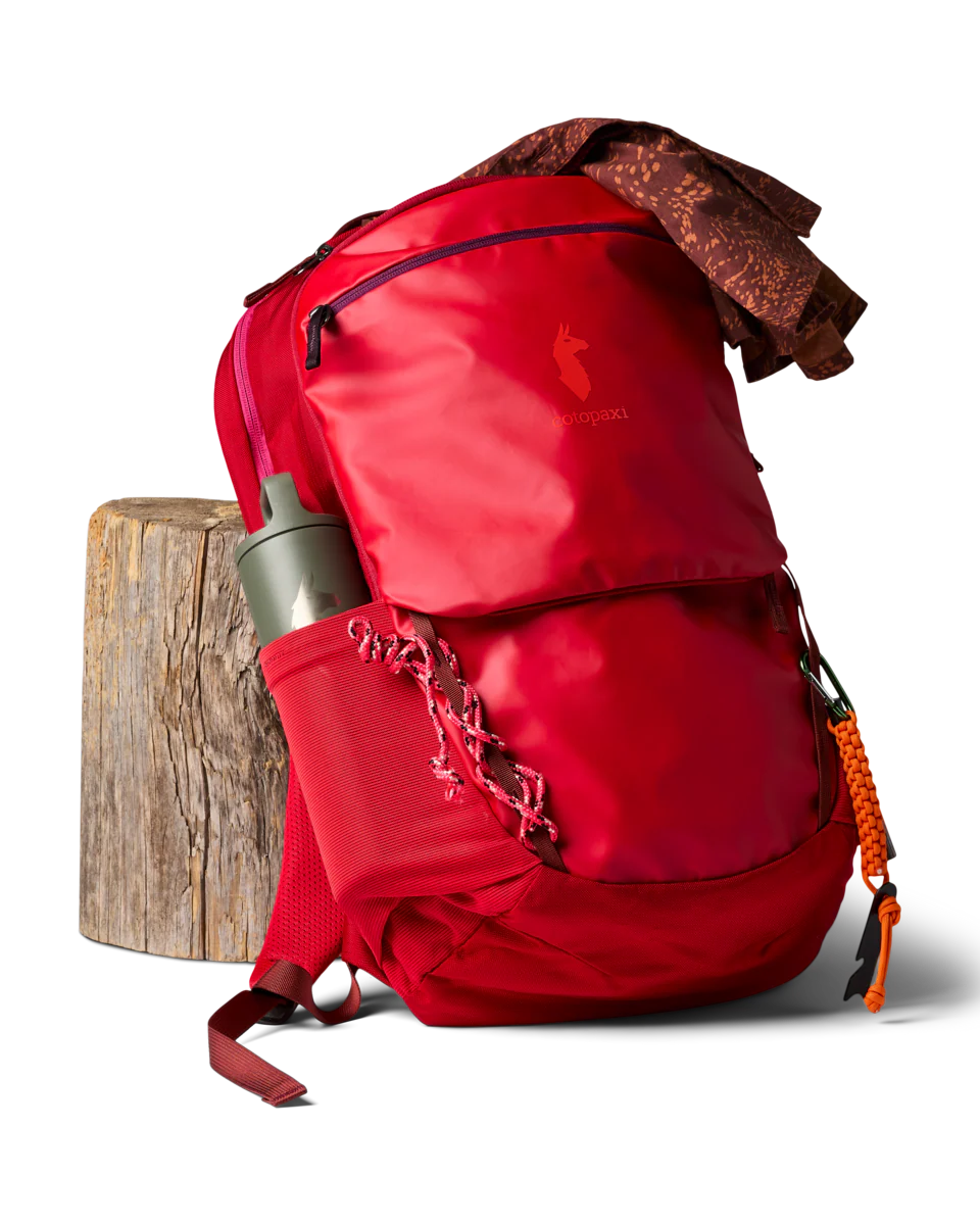 Cotopaxi Allpa 26L Daypack in Spicy — detail view # color_Spicy