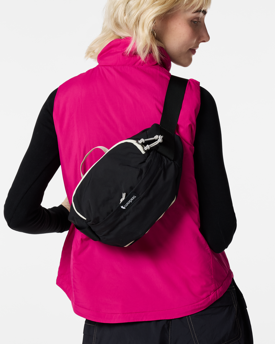 Cotopaxi Empacable 3L Sling in Black — angle view 3