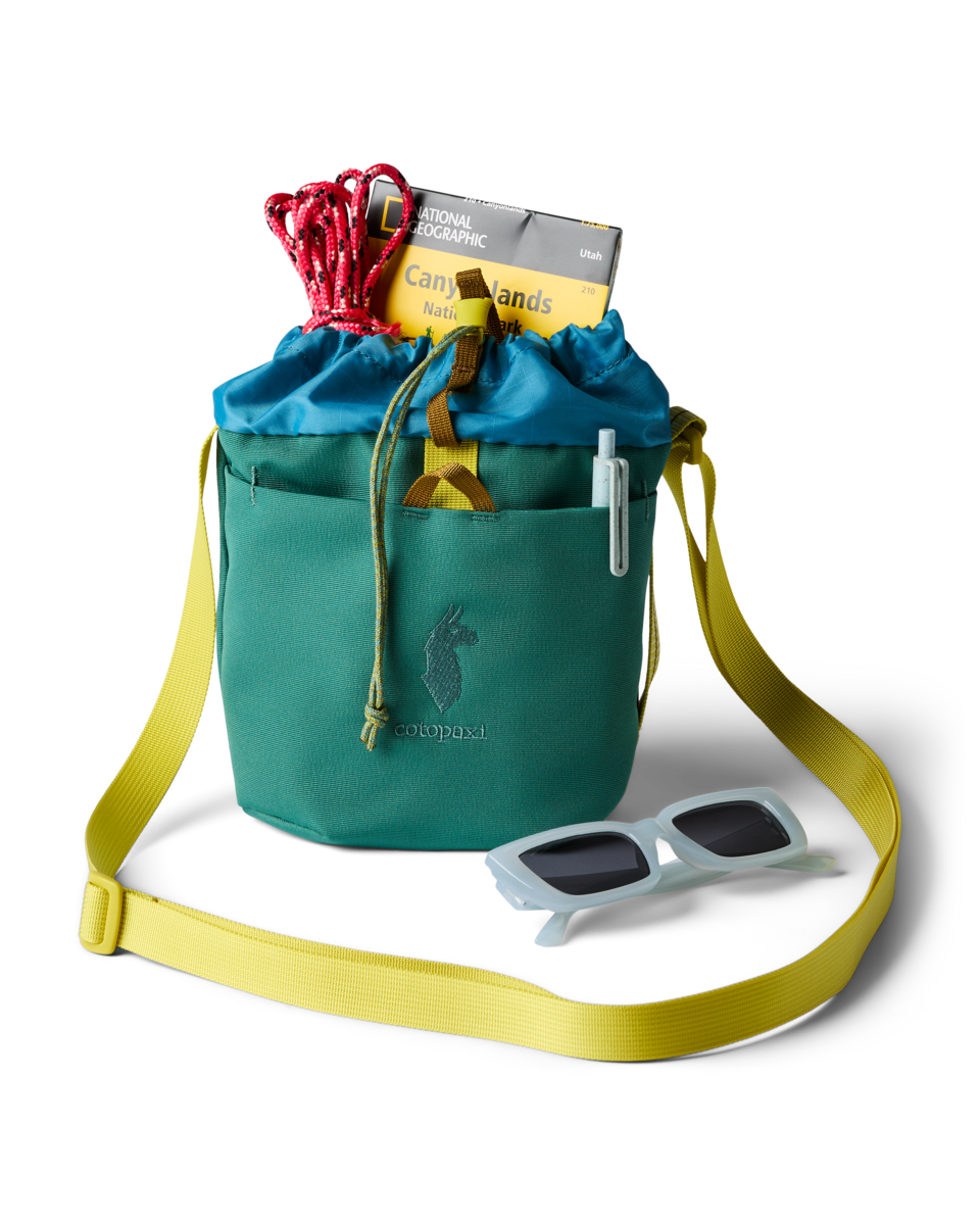 Cotopaxi Todo 3L Bucket Bag in Juniper — detail view