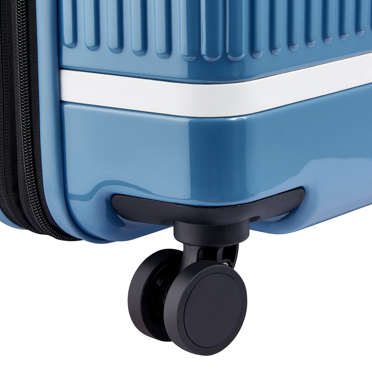 Delsey Spin Me Away Medium Expandable Spinner in Zinc Blue — detail view 2