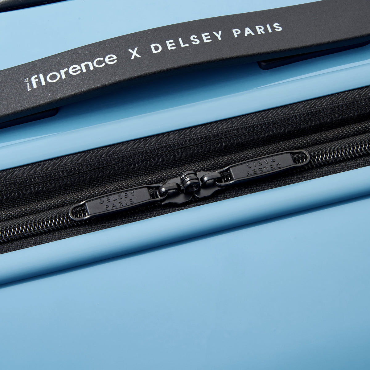 Delsey Spin Me Away Large Expandable Spinner in Zinc Blue — detail view