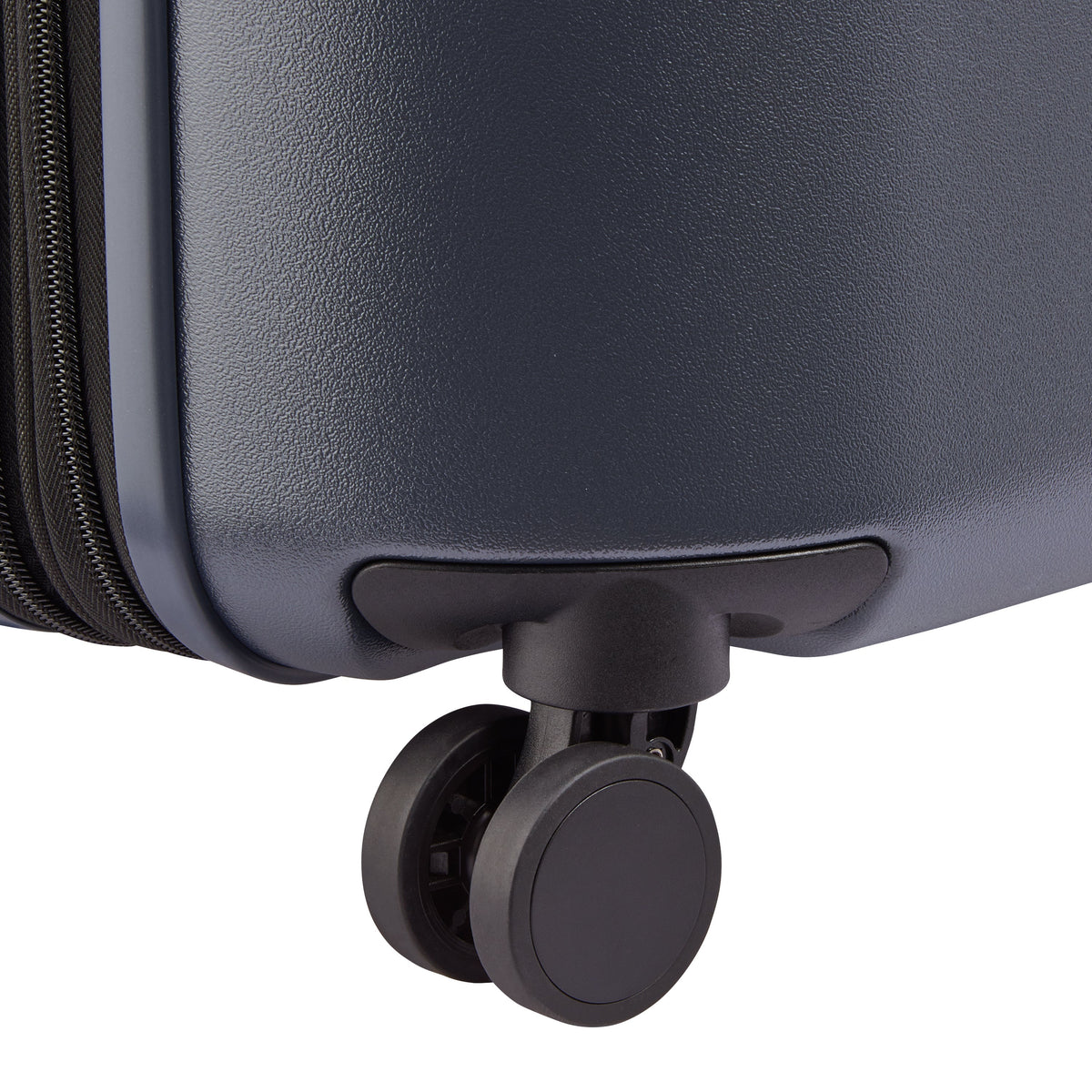 Delsey Catch Flights Medium Expandable Spinner in Anthracite — detail view 2