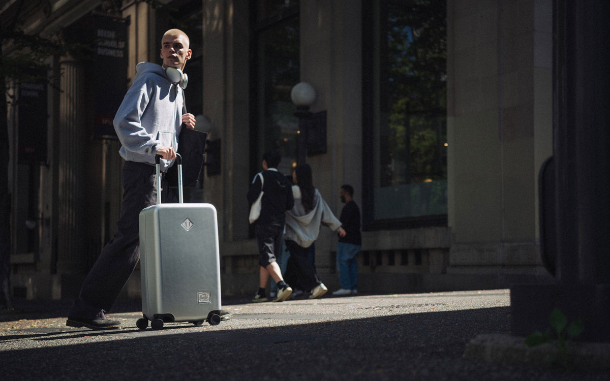 Herschel Heritage Hardshell Medium Luggage 67L in Silver — lifestyle