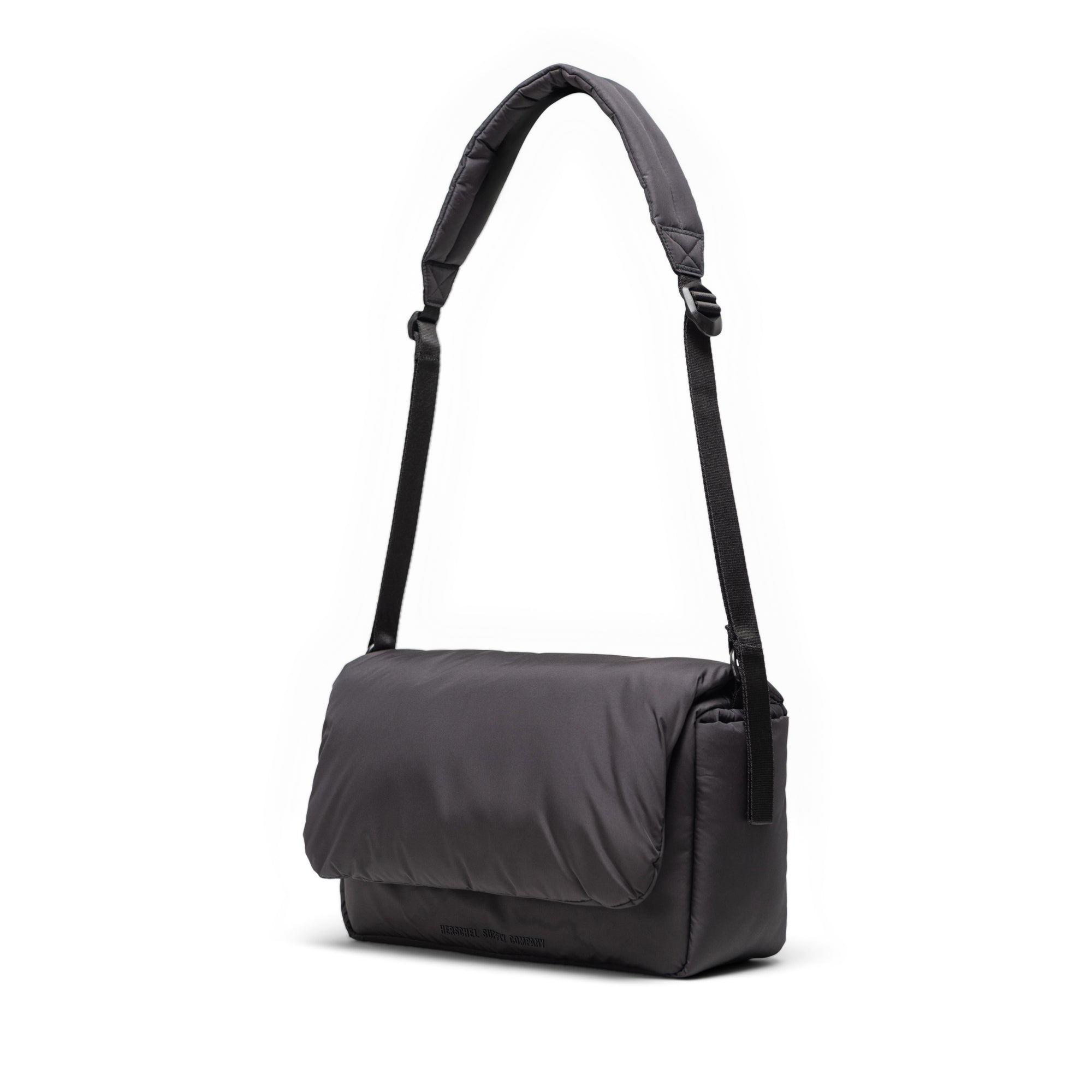Herschel Cloudform Crossbody 6L in Black — angle view 2 # color_Black