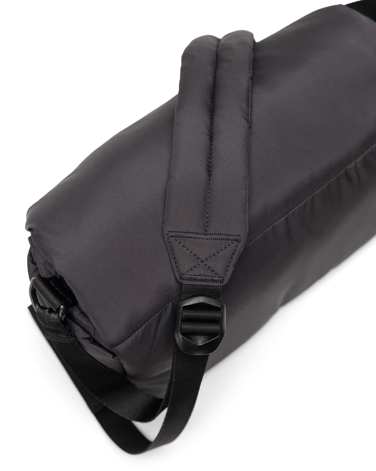 Herschel Cloudform Crossbody 6L in Black — detail view # color_Black