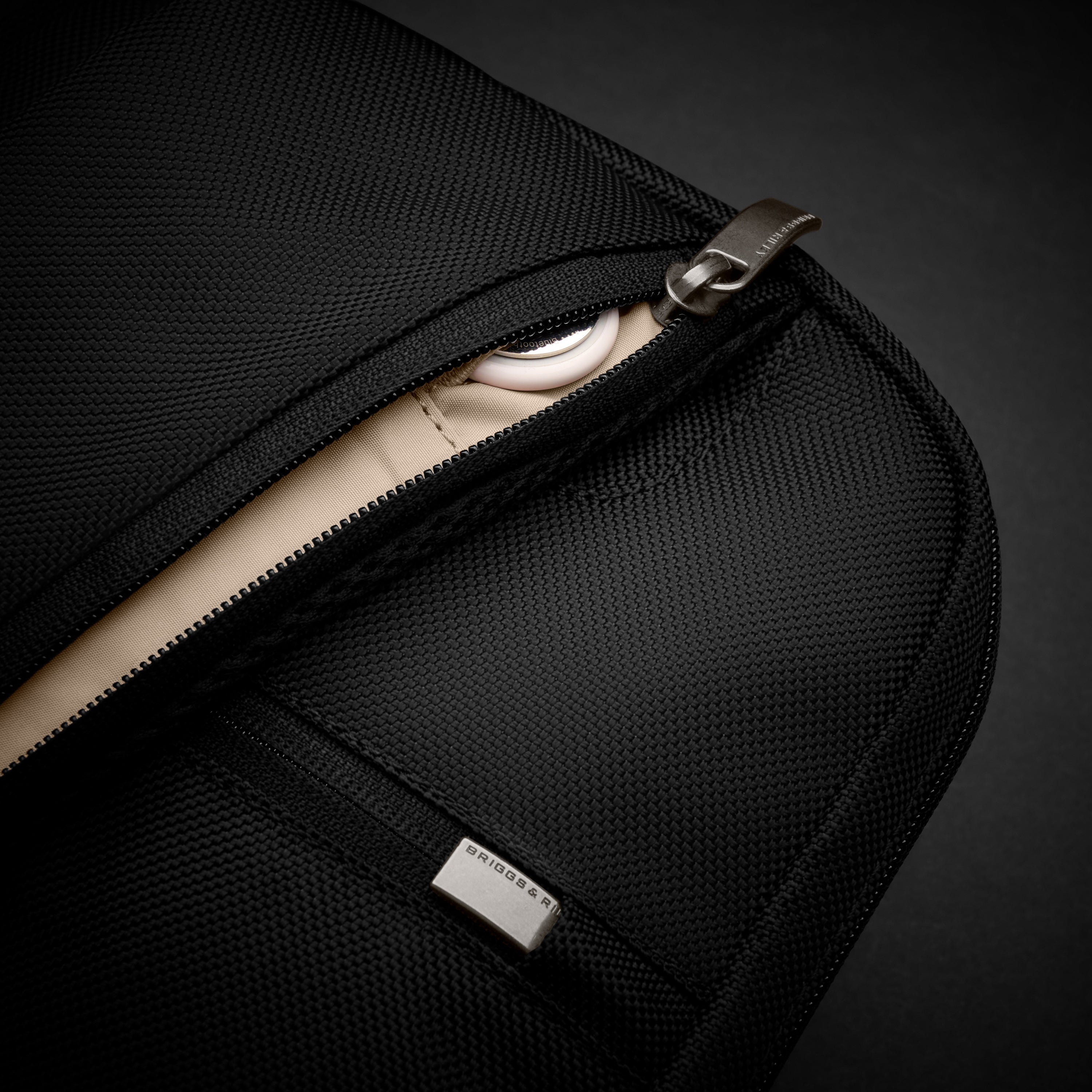 Briggs & Riley @work Sling in Black — detail view 4