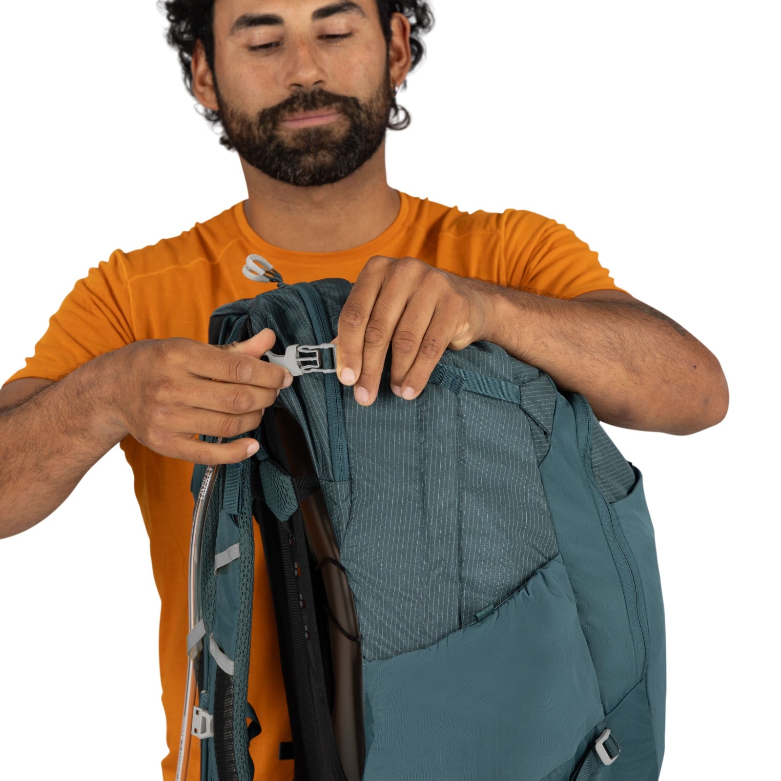 Osprey Manta 34 Hiking Hydration Backpack 34L in Torrent Blue — detail view 7