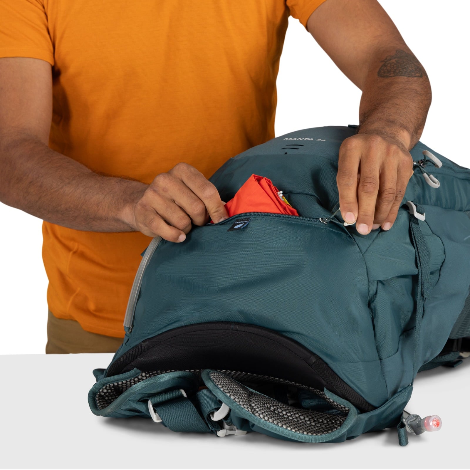 Osprey Manta 34 Hiking Hydration Backpack 34L in Torrent Blue — detail view
