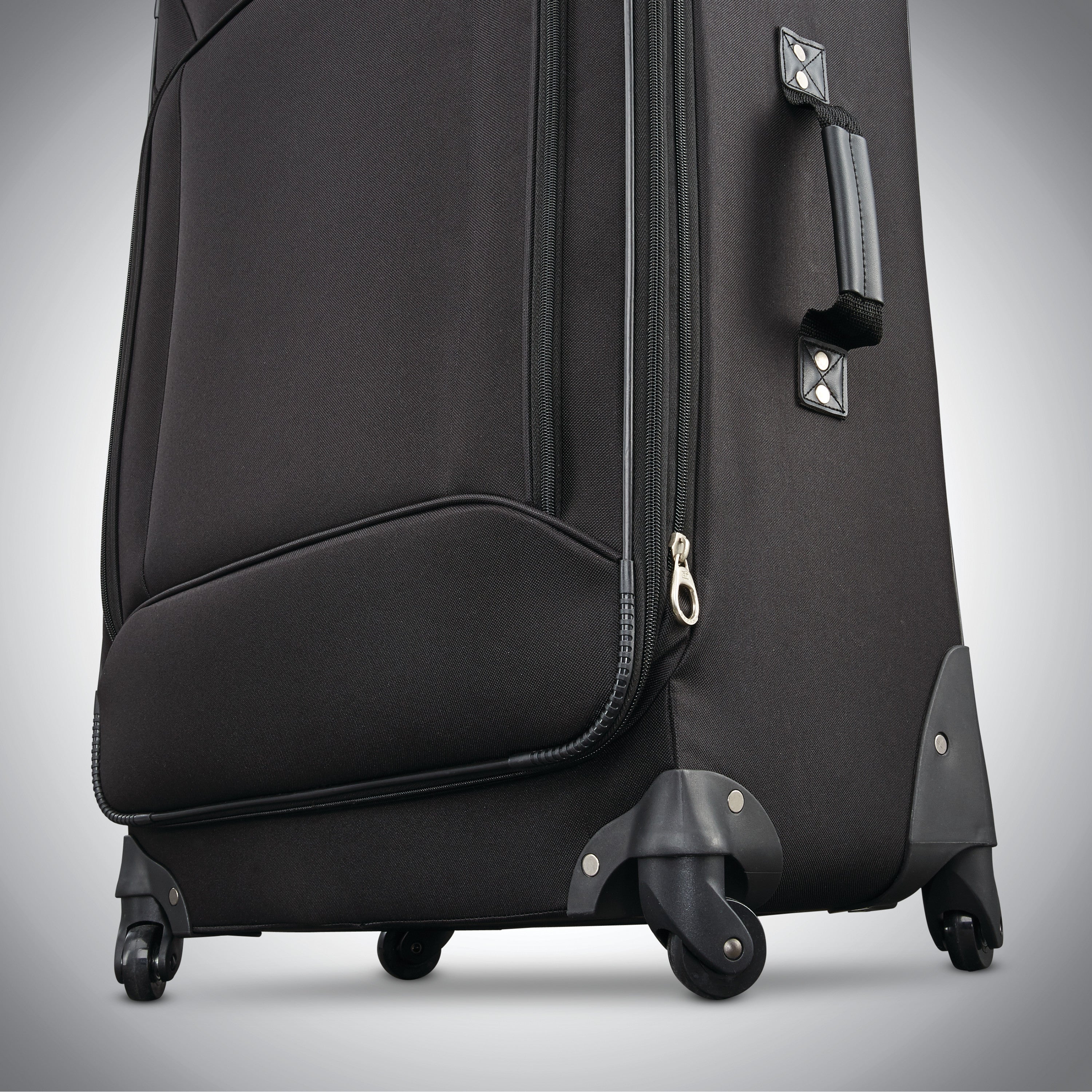 American Tourister Fieldbrook XLT 4-Piece Luggage Set - Black