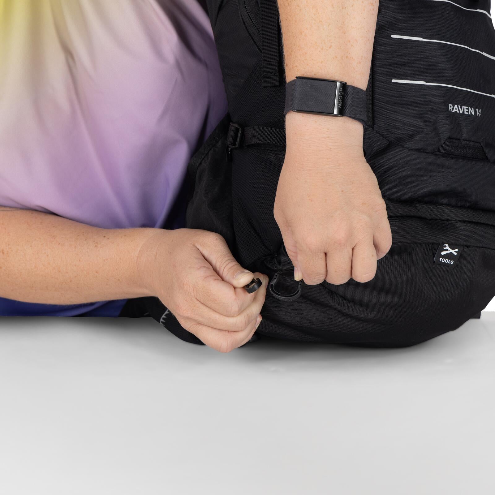 Osprey Raven 14 Extended Fit Women's Bike Hydration Pack 14L in Black — detail view 6