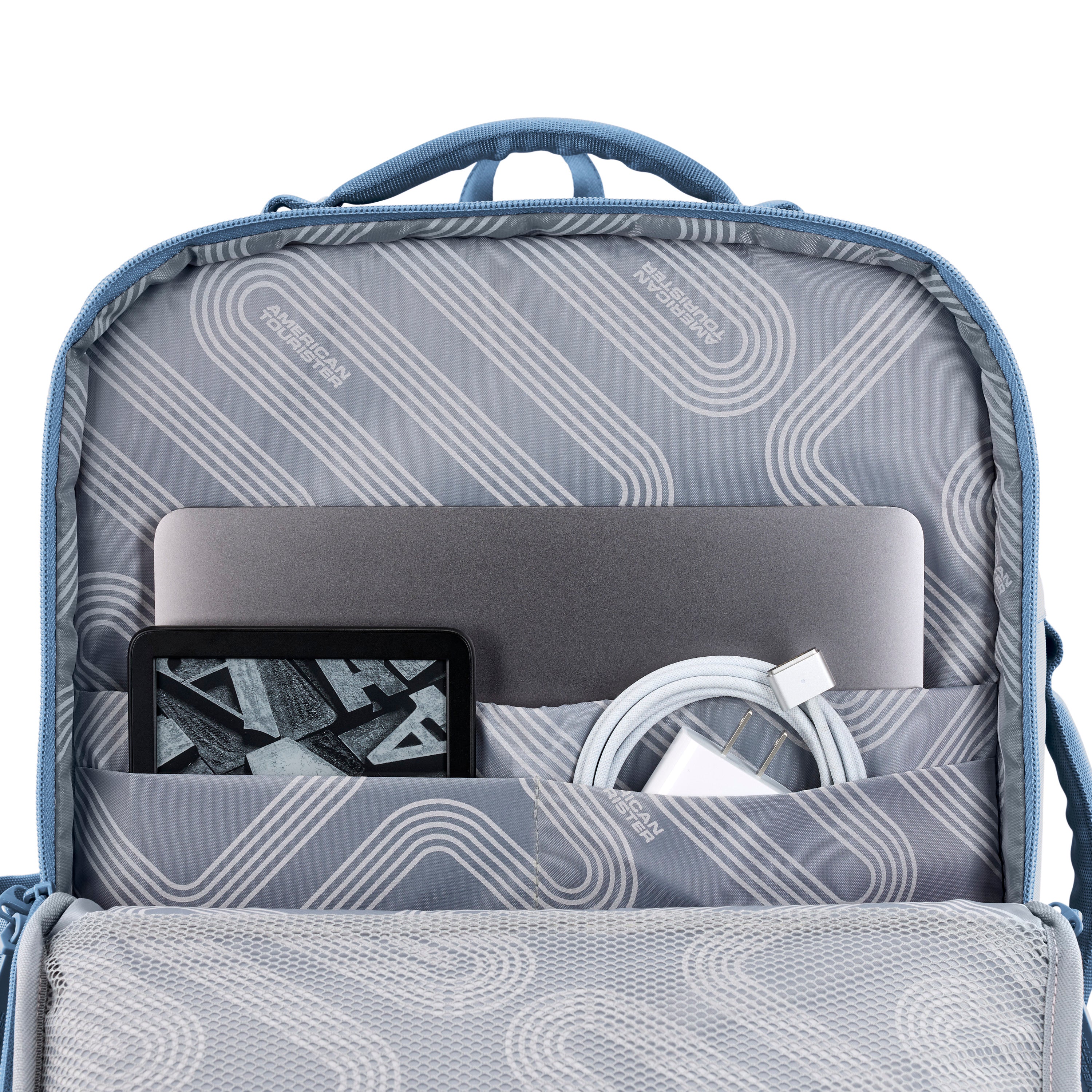 American Tourister Stratum 3.0 Travel Backpack - Elemental Blue