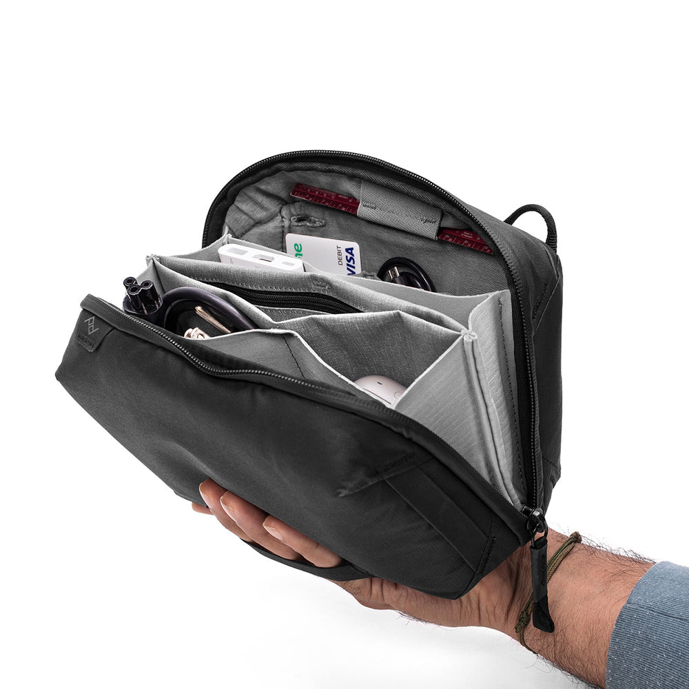 Peak Design Tech Pouch - Black organization