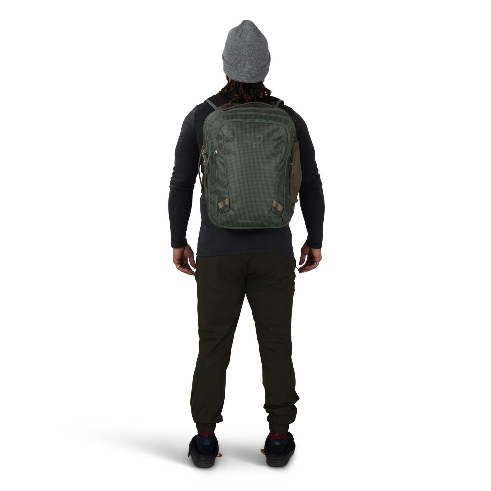 Osprey Transporter Expandable Travel Pack 26+6L in Pine Leaf-Earl Grey — lifestyle 3